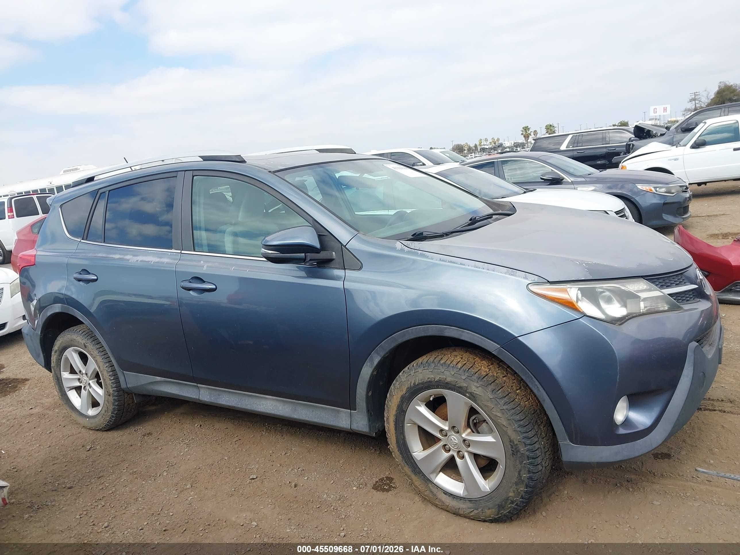 2014 Toyota Rav4 Xle Blue vin: 2T3RFREVXEW193016