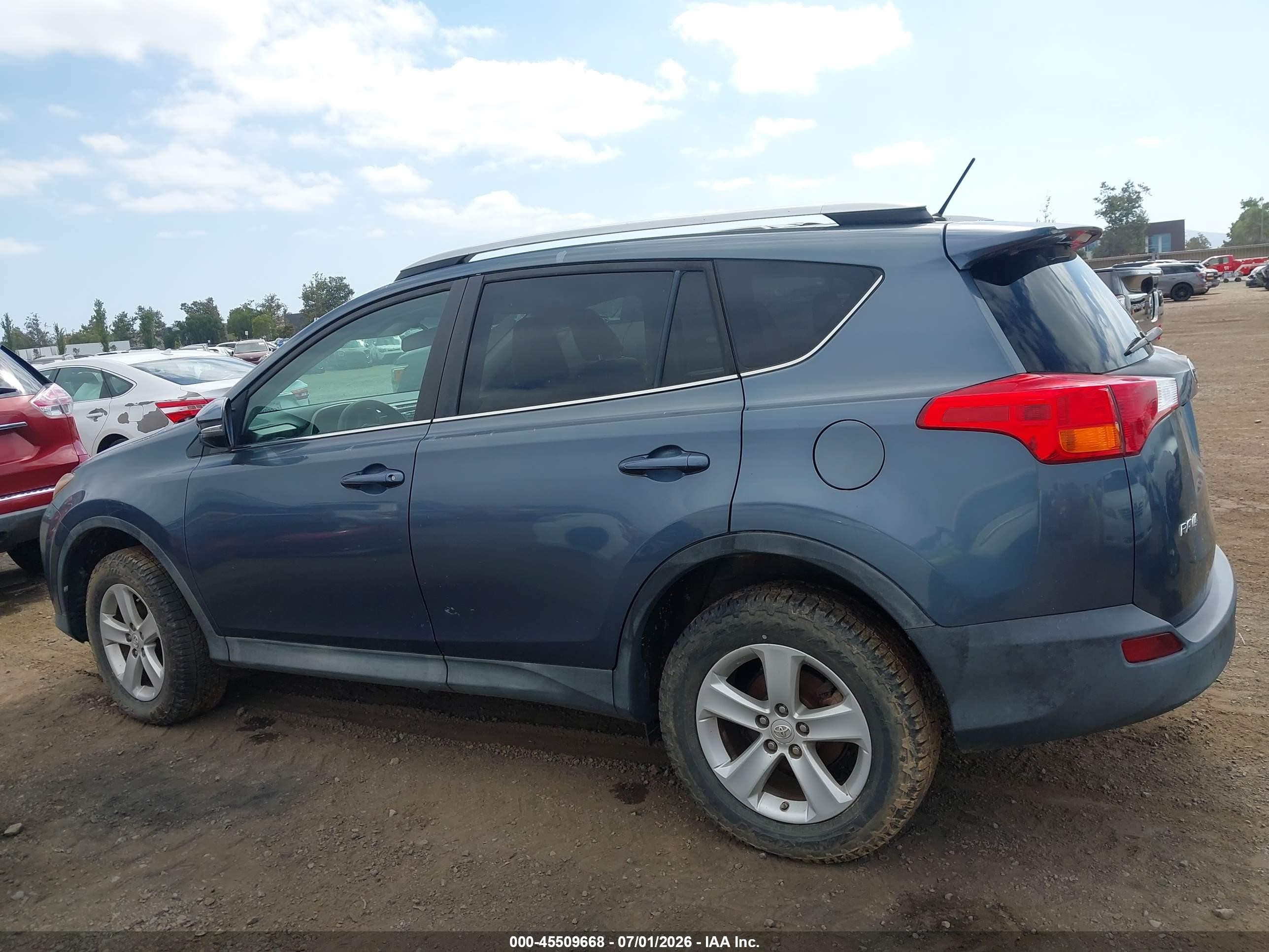 2014 Toyota Rav4 Xle Blue vin: 2T3RFREVXEW193016
