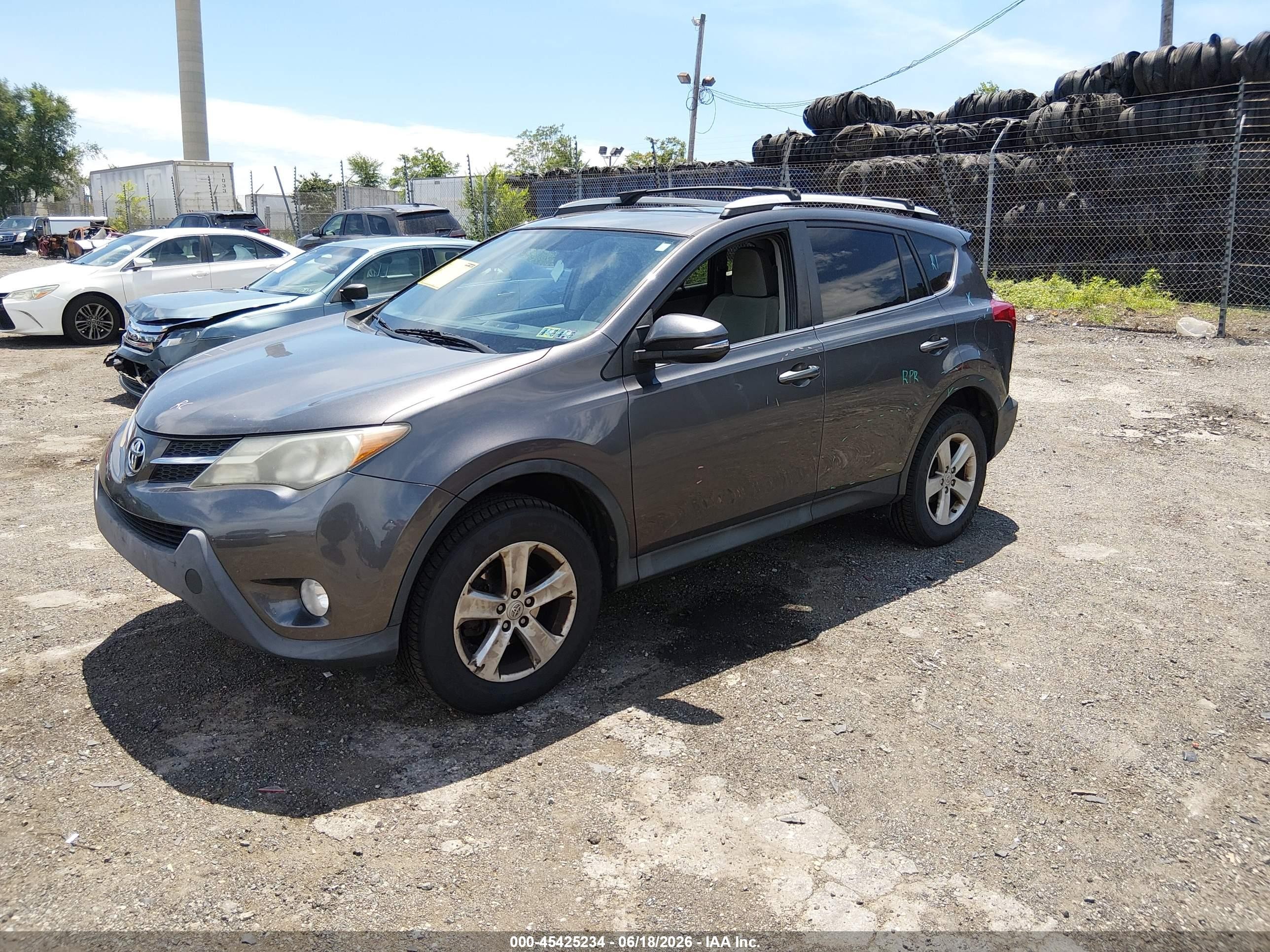 2014 Toyota Rav4 Xle Gray vin: 2T3RFREVXEW194909