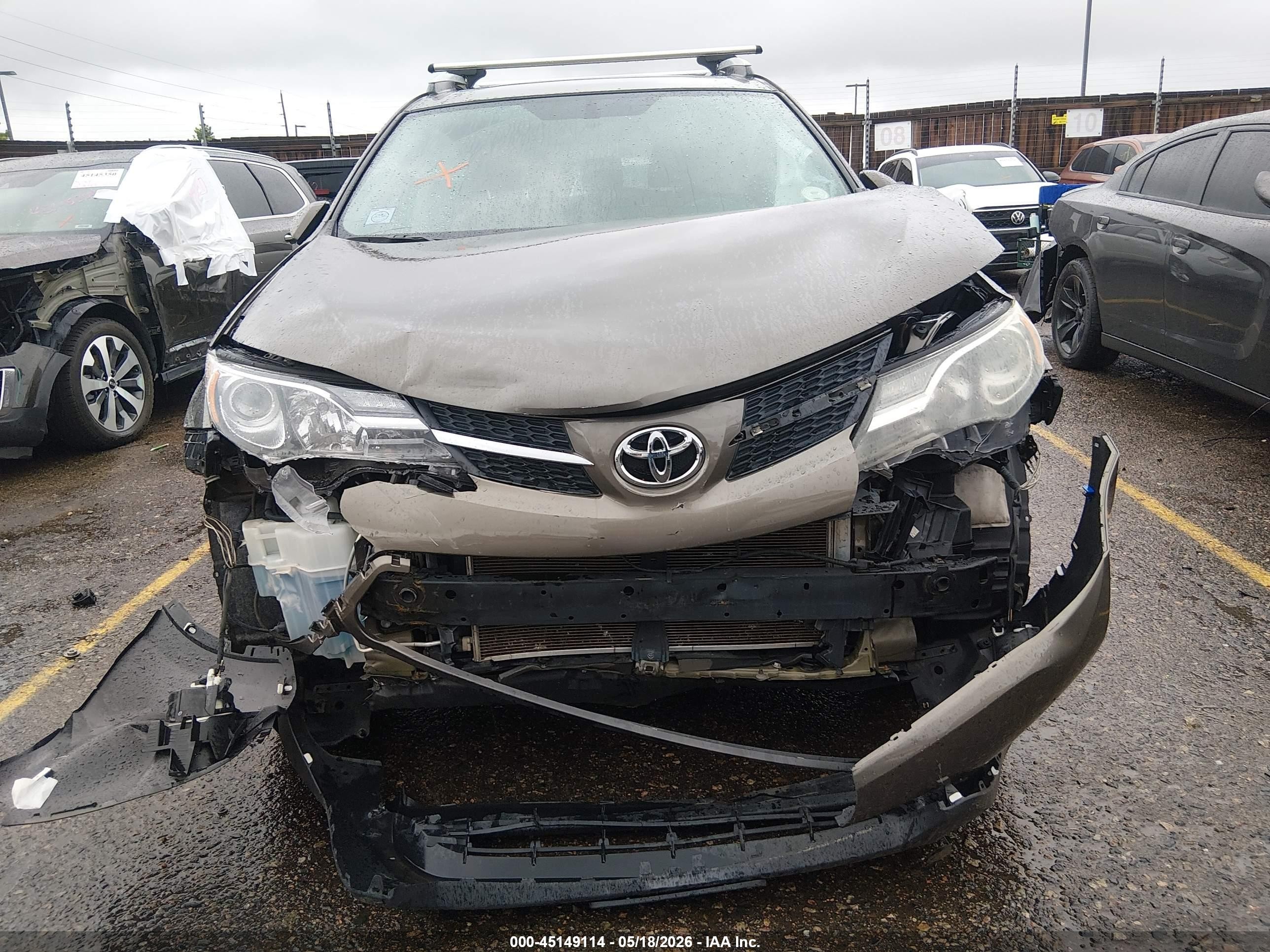 2014 Toyota Rav4 Xle Brown vin: 2T3RFREVXEW195459