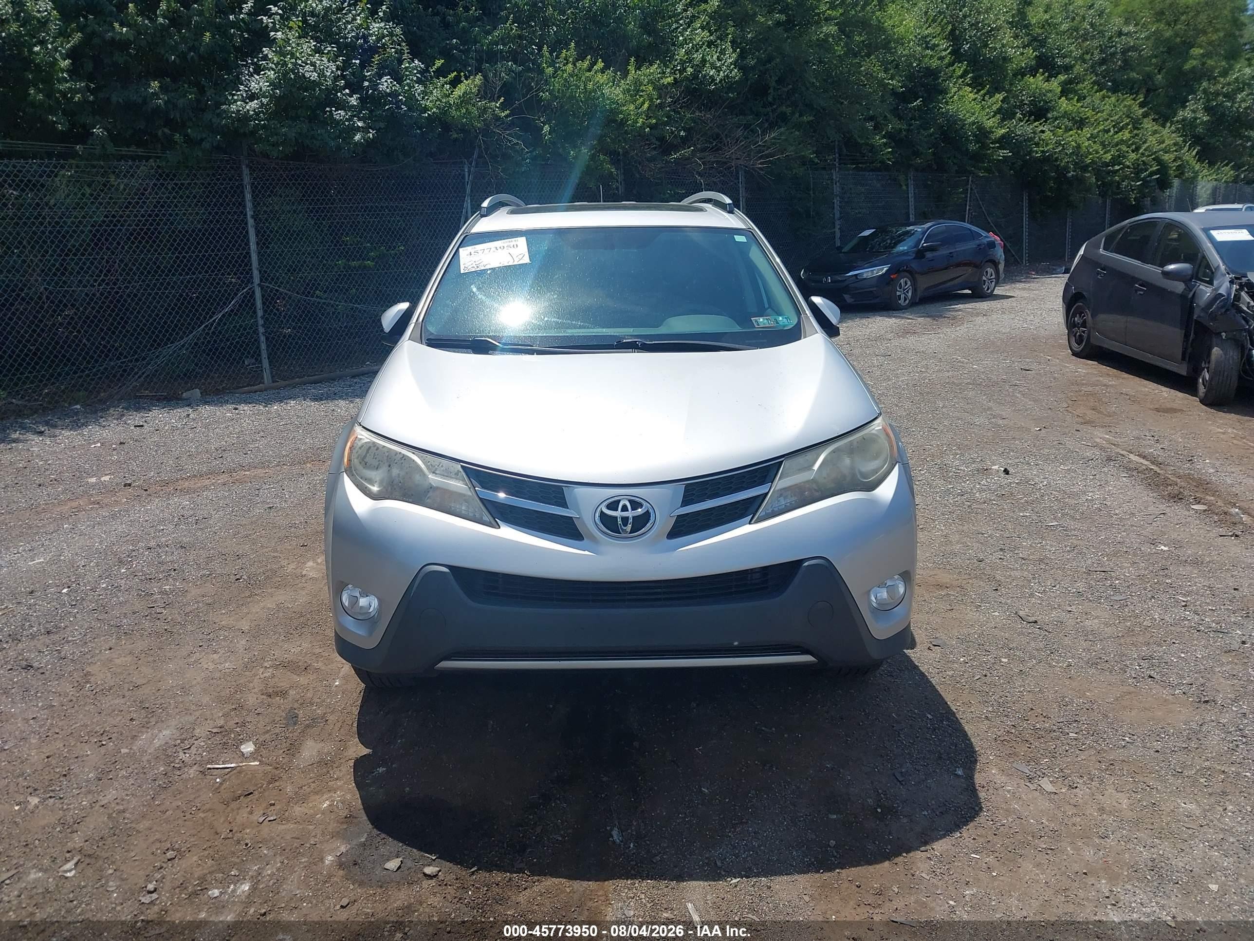 2014 Toyota Rav4 Xle Silver vin: 2T3RFREVXEW204368