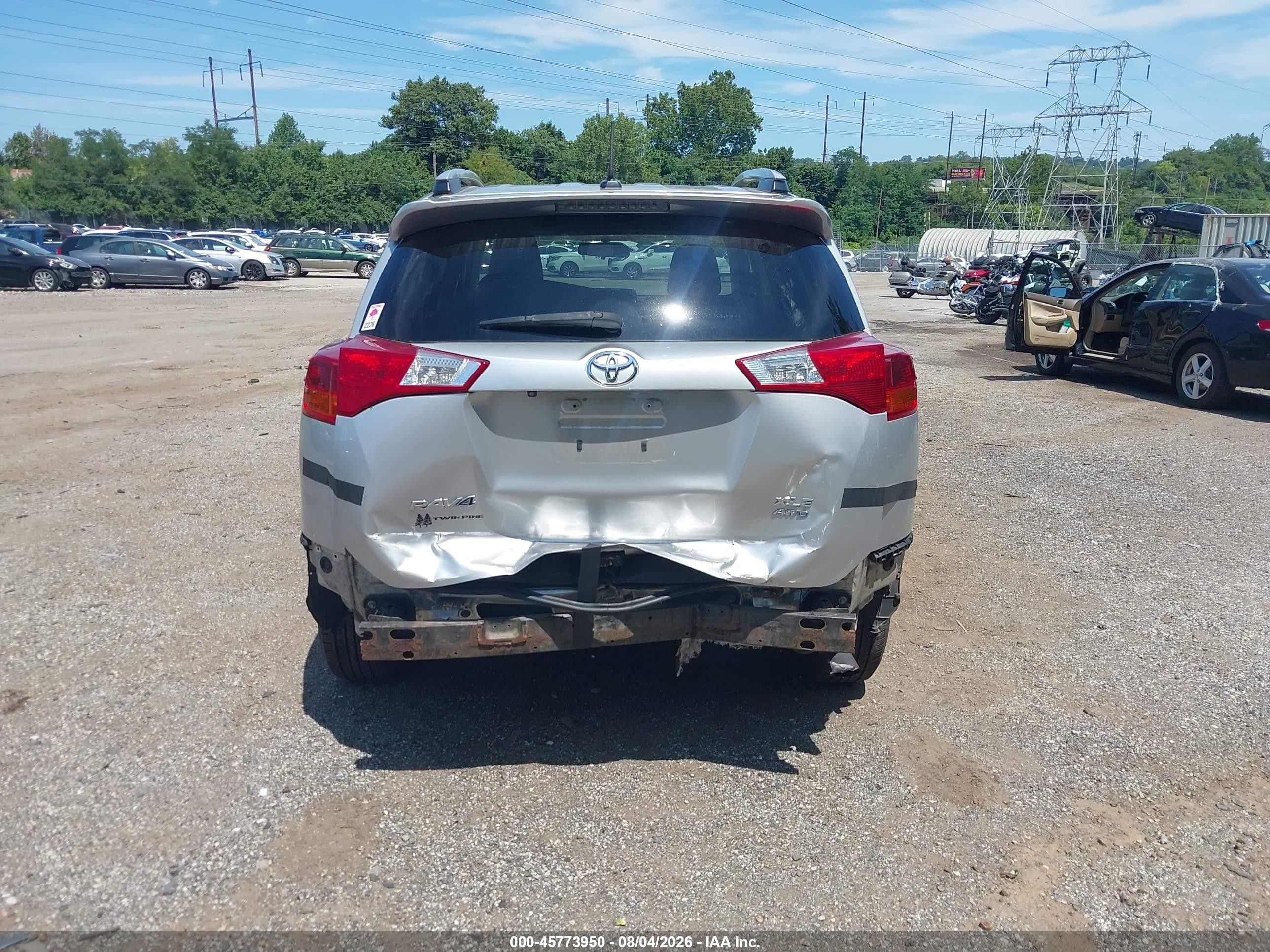 2014 Toyota Rav4 Xle Silver vin: 2T3RFREVXEW204368