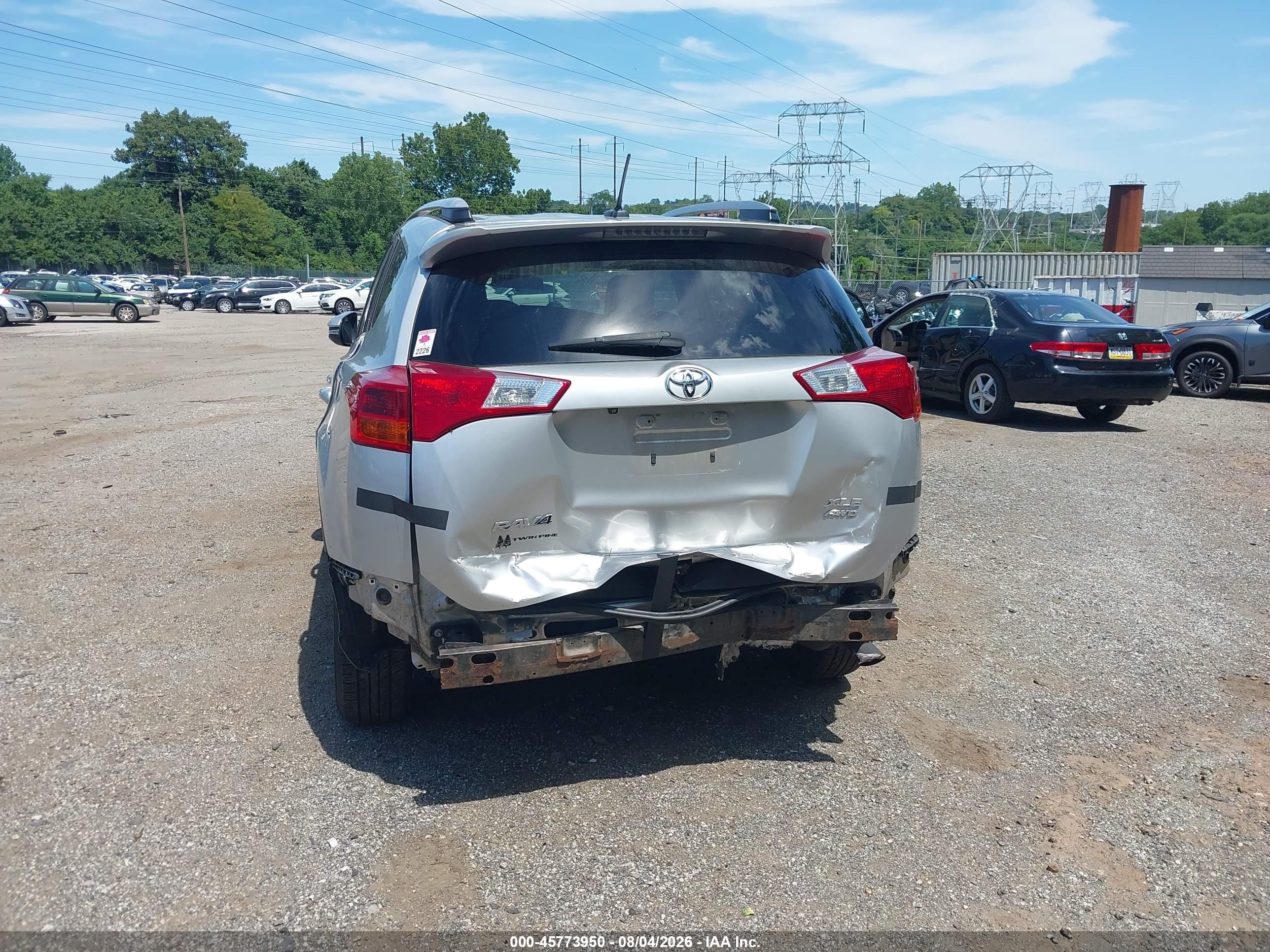 2014 Toyota Rav4 Xle Silver vin: 2T3RFREVXEW204368