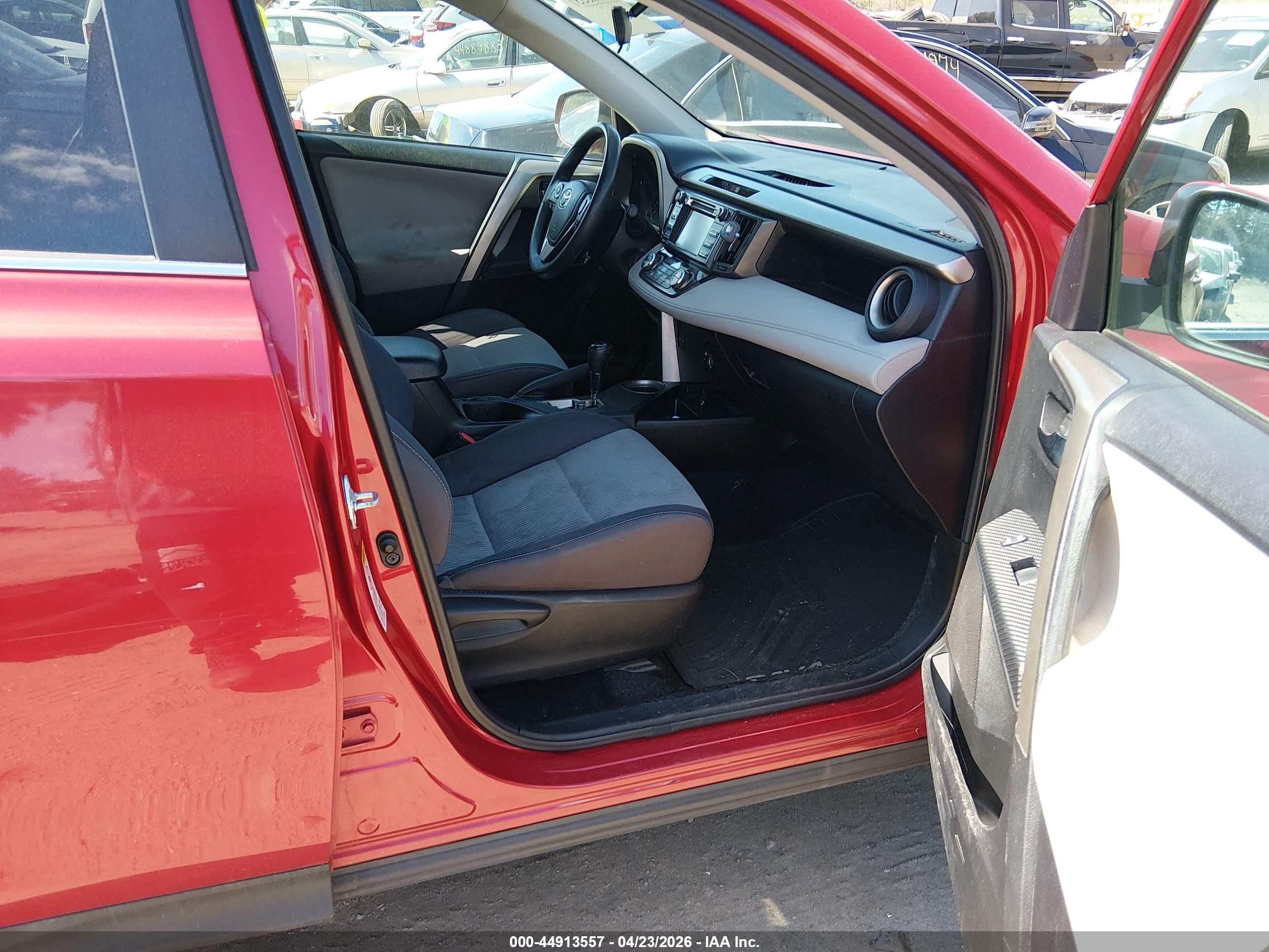 2014 Toyota Rav4 Xle Red vin: 2T3RFREVXEW217525