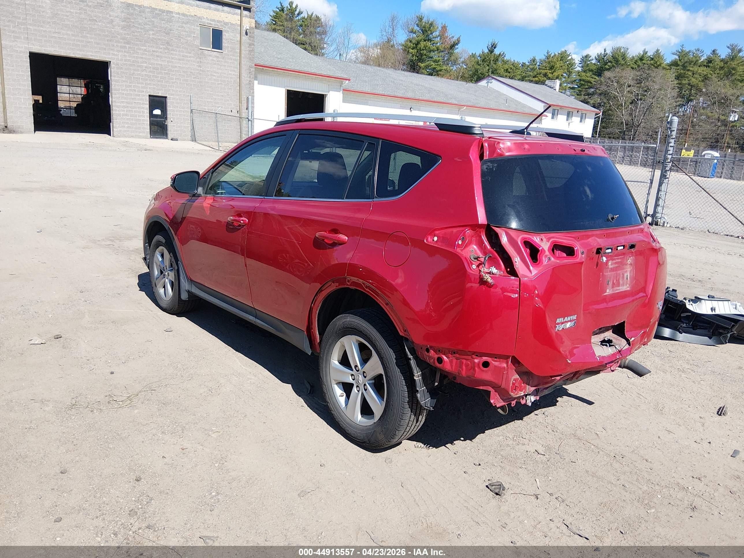 2014 Toyota Rav4 Xle Red vin: 2T3RFREVXEW217525