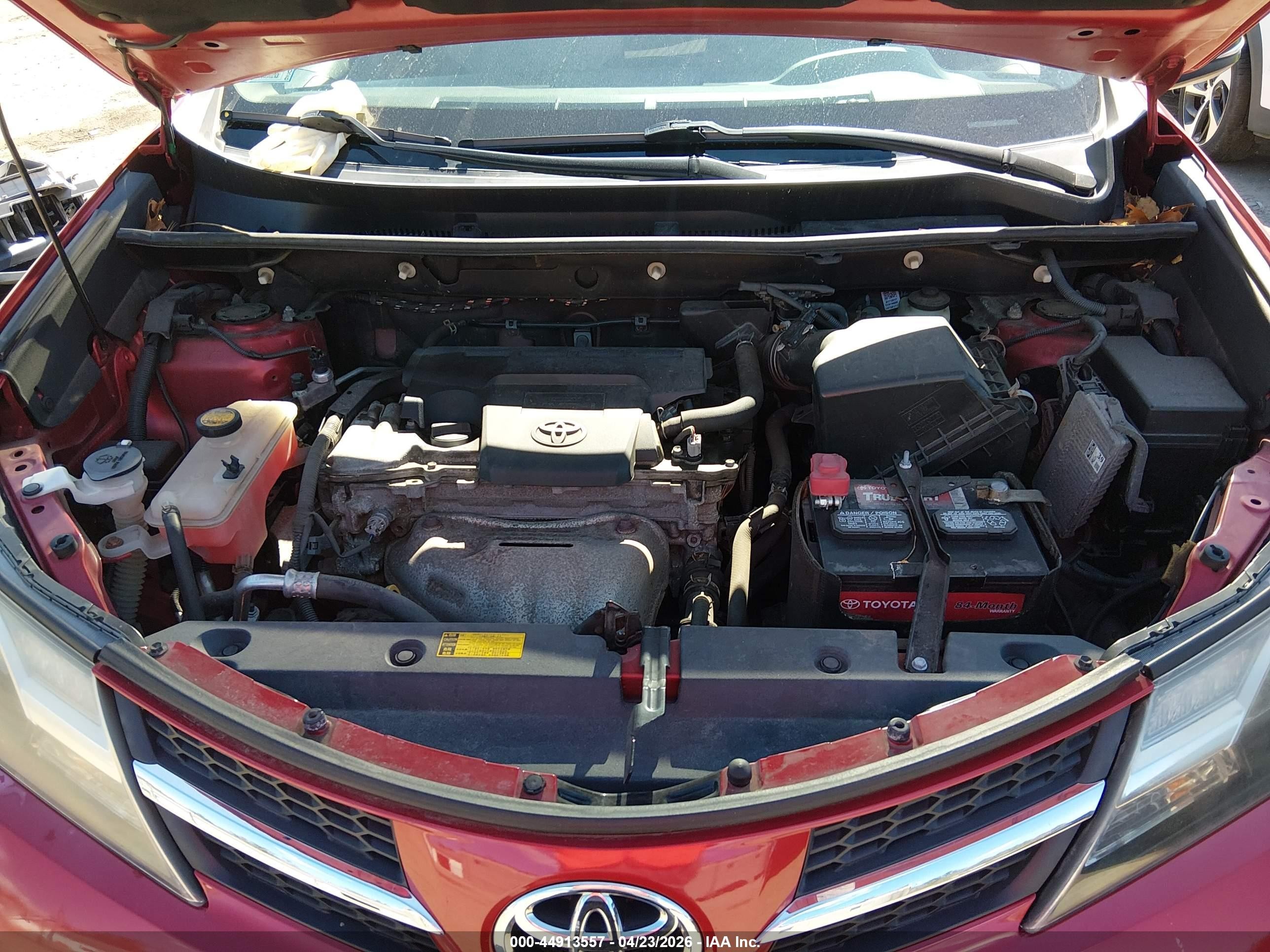 2014 Toyota Rav4 Xle Red vin: 2T3RFREVXEW217525