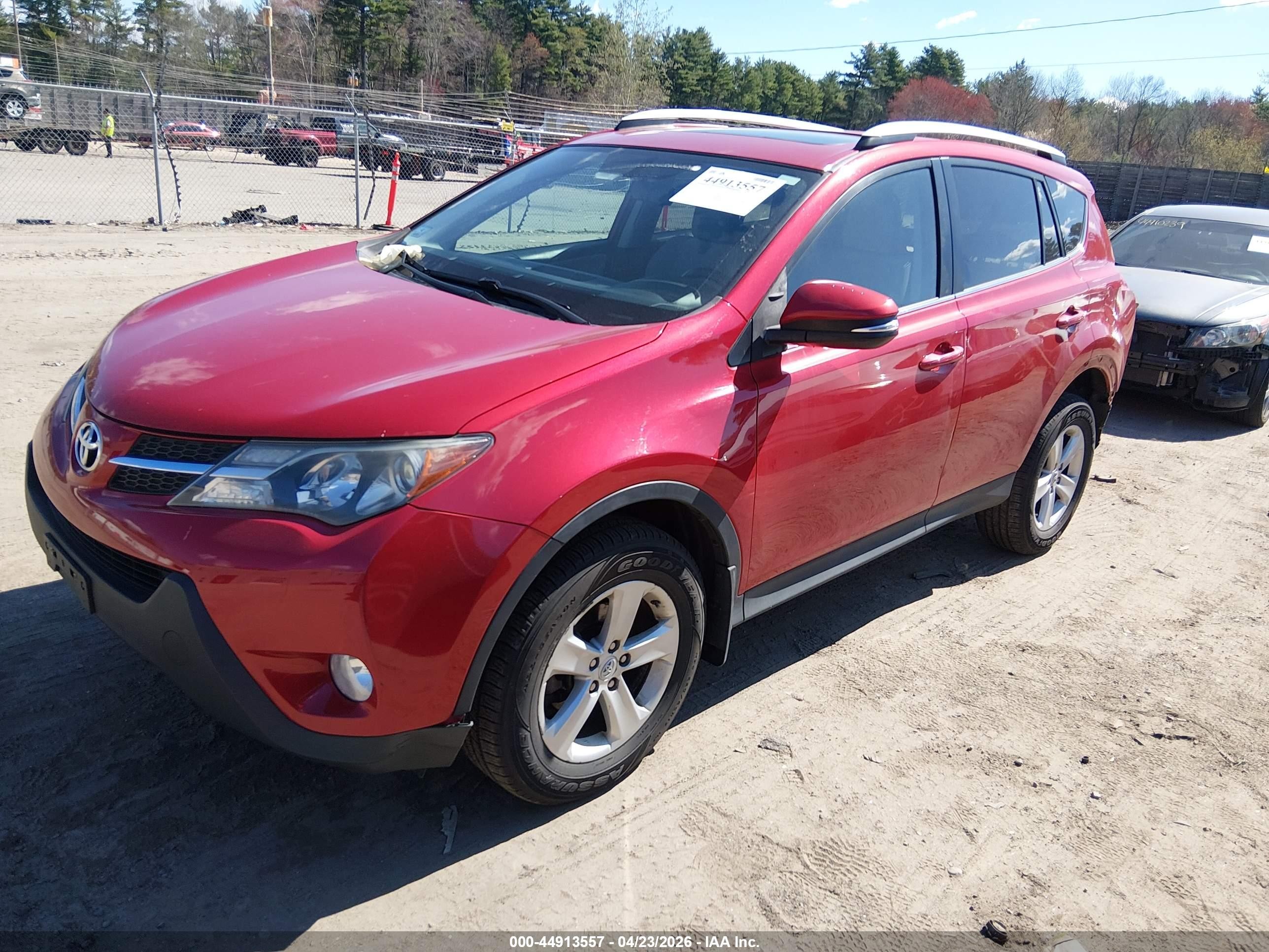 2014 Toyota Rav4 Xle Red vin: 2T3RFREVXEW217525