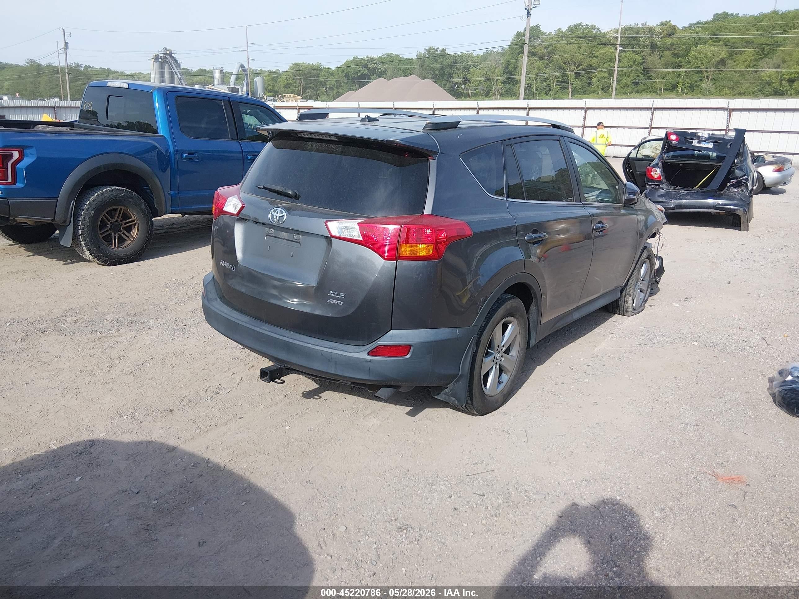 2015 Toyota Rav4 Xle Gray vin: 2T3RFREVXFW254706
