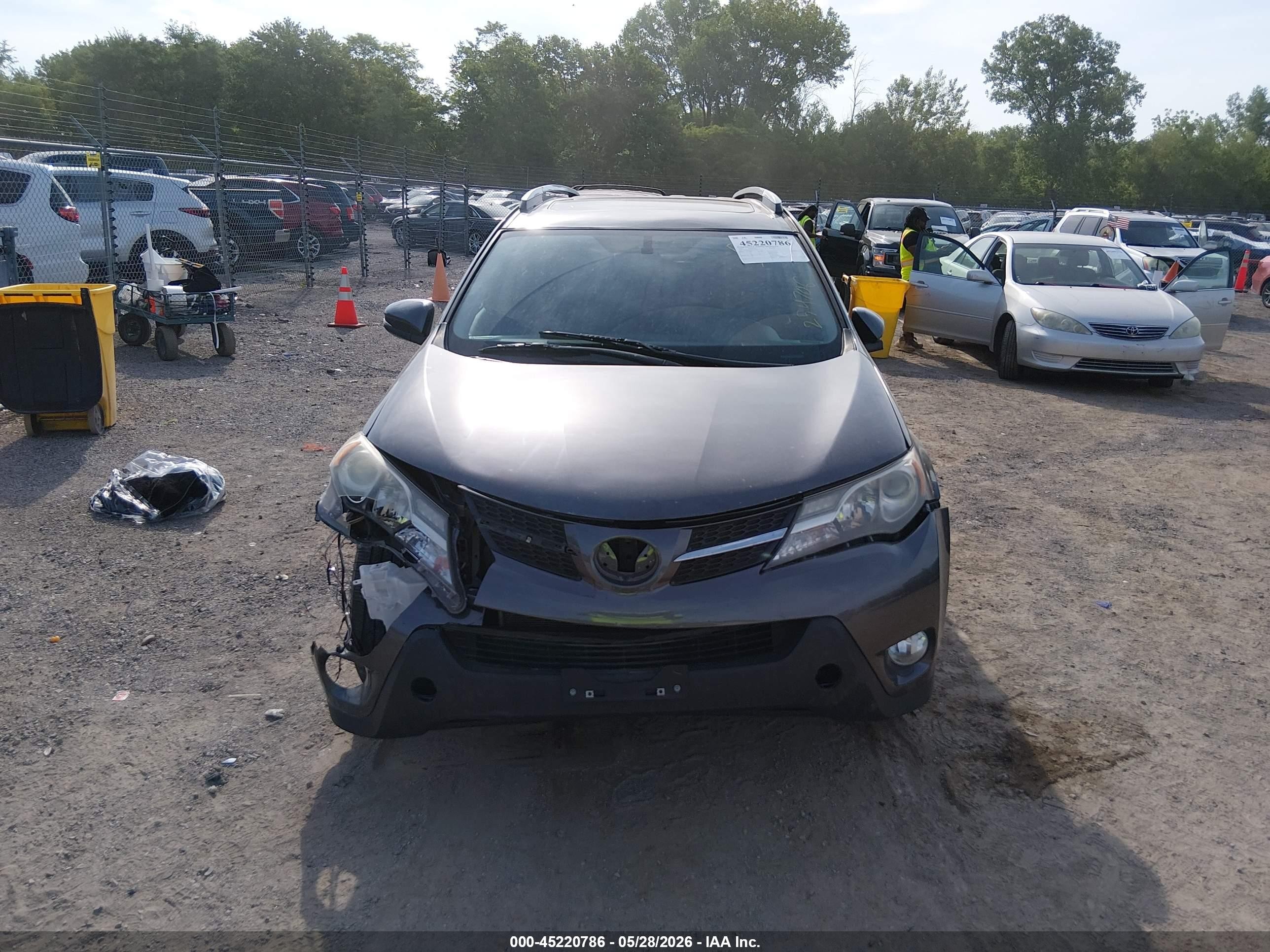 2015 Toyota Rav4 Xle Gray vin: 2T3RFREVXFW254706