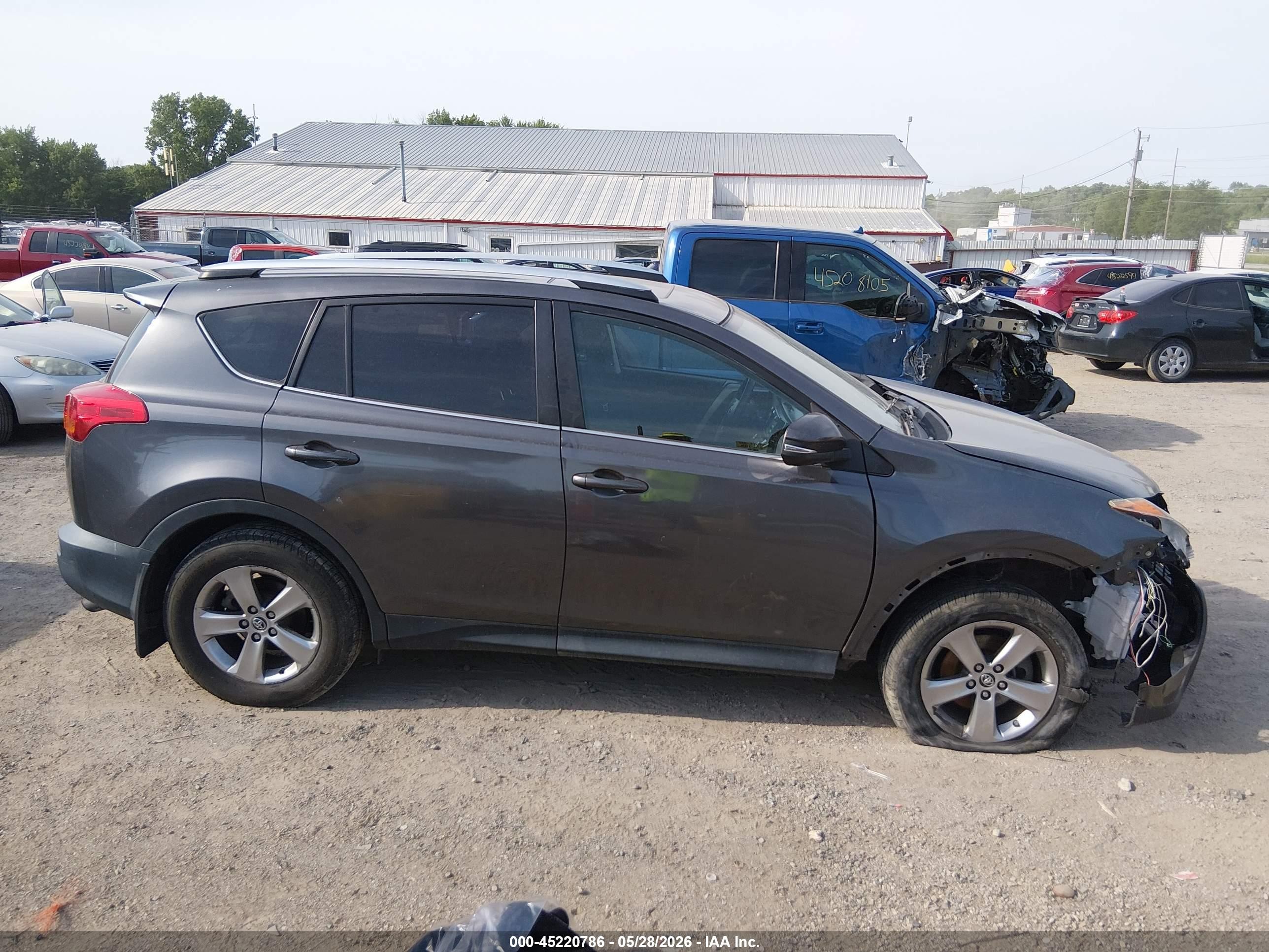 2015 Toyota Rav4 Xle Gray vin: 2T3RFREVXFW254706