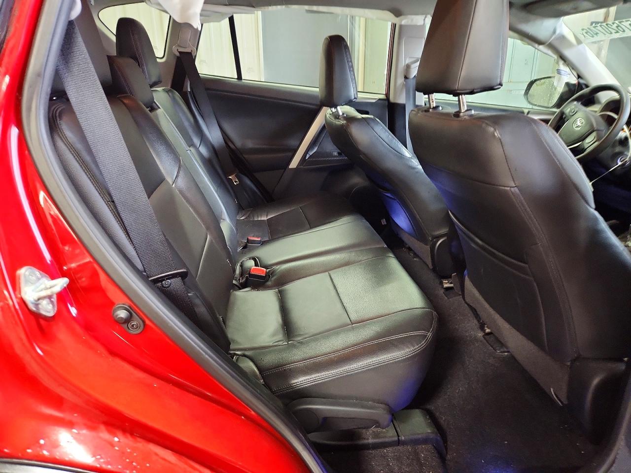2015 Toyota Rav4 Xle Red vin: 2T3RFREVXFW268606