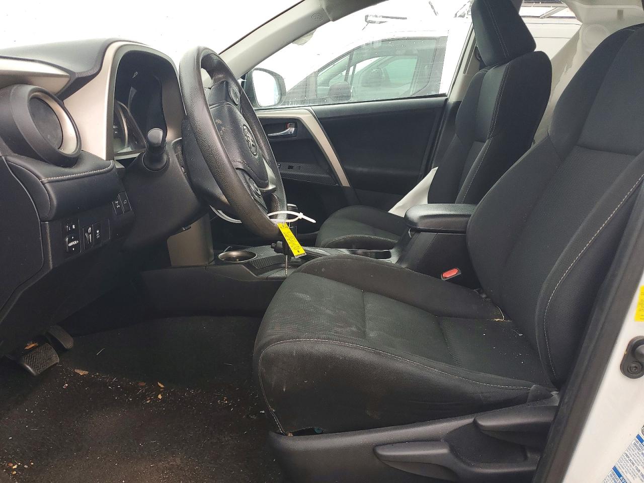 2015 Toyota Rav4 Xle White vin: 2T3RFREVXFW378670