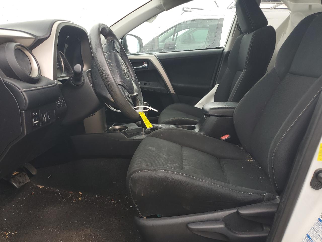 2015 Toyota Rav4 Xle White vin: 2T3RFREVXFW378670 Damage: Left Front Seat Molding, Misaligned, Repair Required