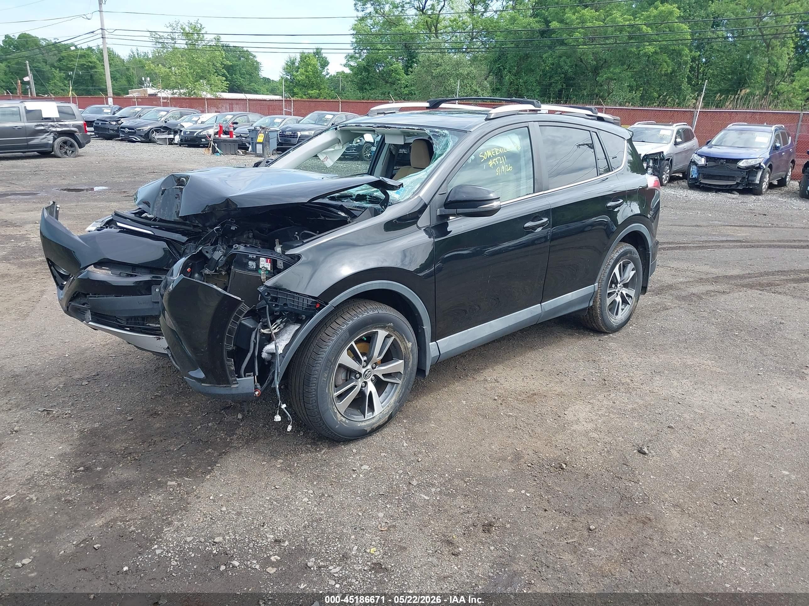 2016 Toyota Rav4 Xle Черный vin: 2T3RFREVXGW461002