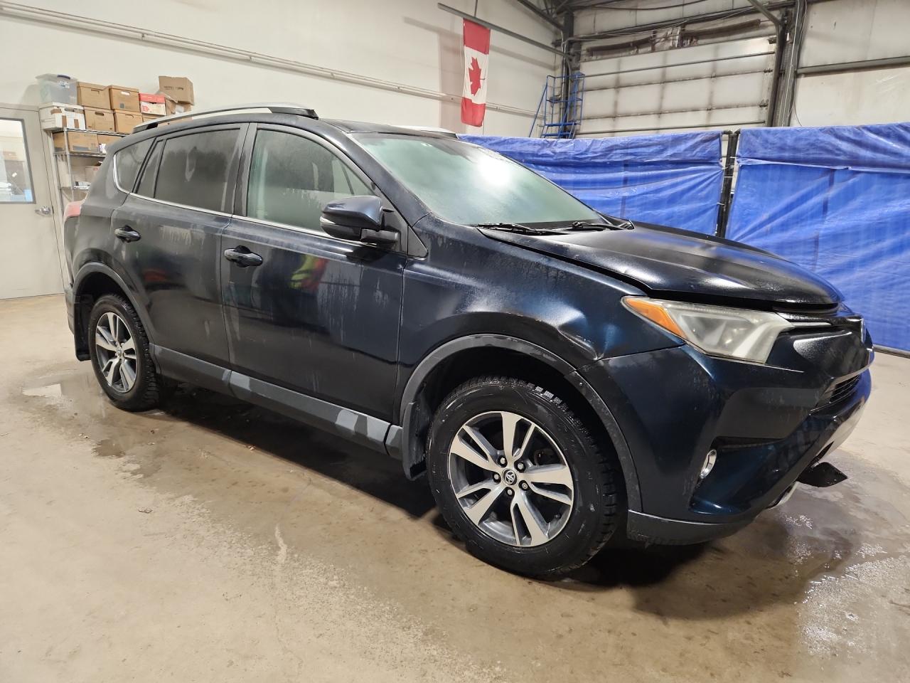 2017 Toyota Rav4 Xle Синий vin: 2T3RFREVXHW567077 Damage: Right Front Fender, Dent(S) W/ Paint Dmg, 3 To 4 Inches