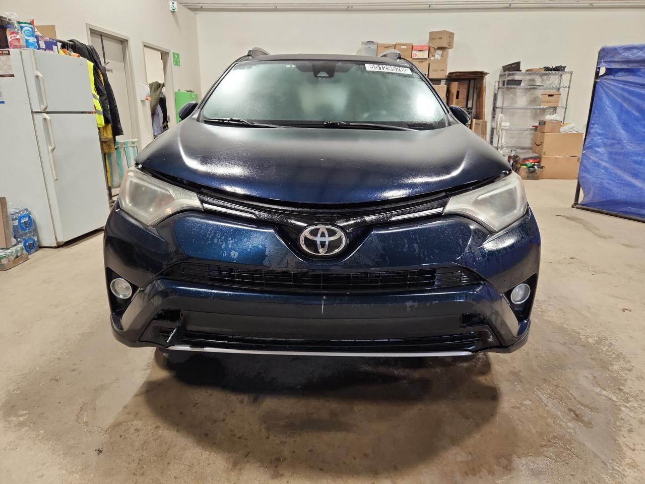 2017 Toyota Rav4 Xle Синий vin: 2T3RFREVXHW567077 Damage: Front Bumper, Heavy Scratch, 1 To 2 Inches