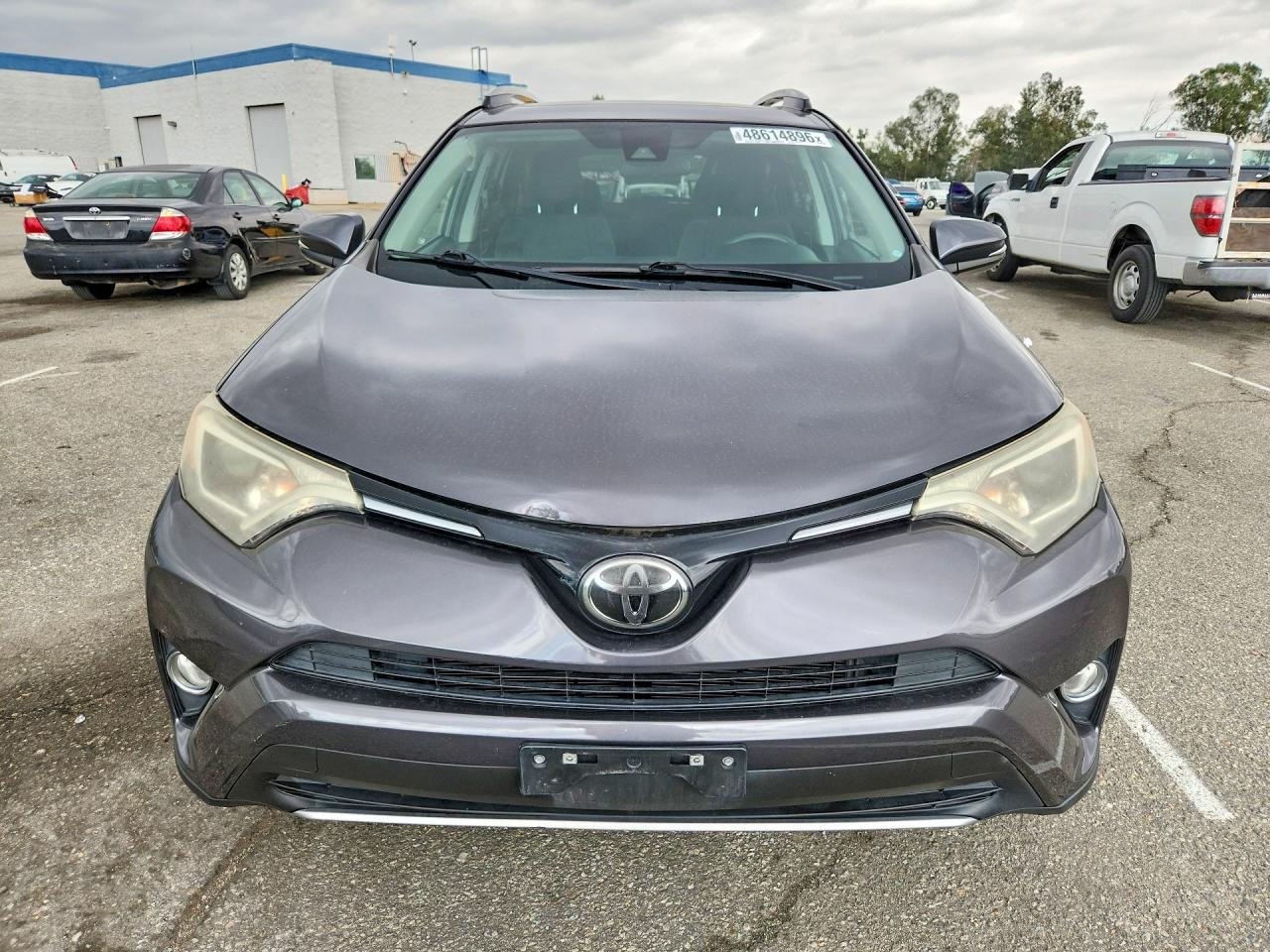 2017 Toyota Rav4 Xle Gray vin: 2T3RFREVXHW570514