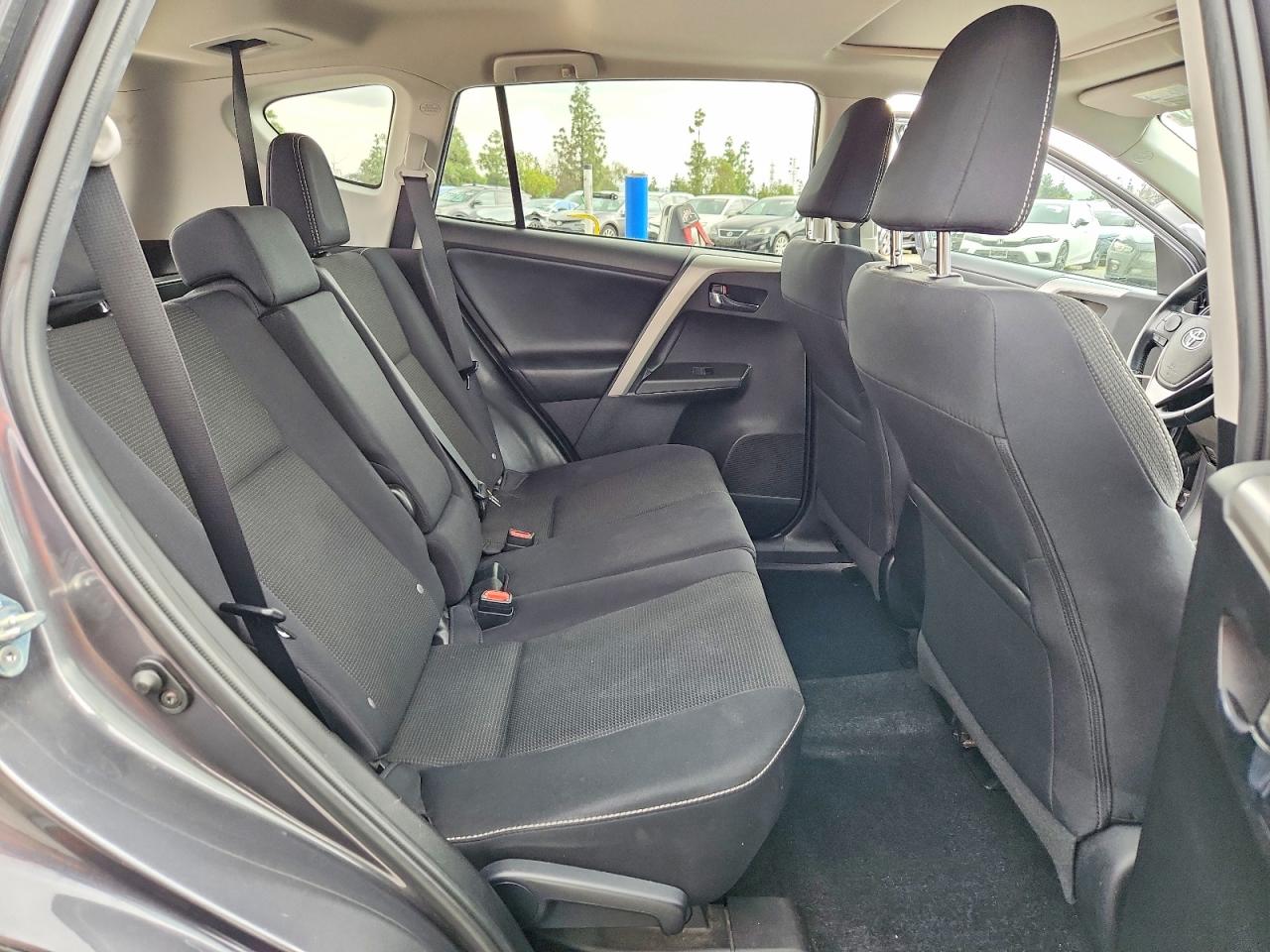 2017 Toyota Rav4 Xle Gray vin: 2T3RFREVXHW570514
