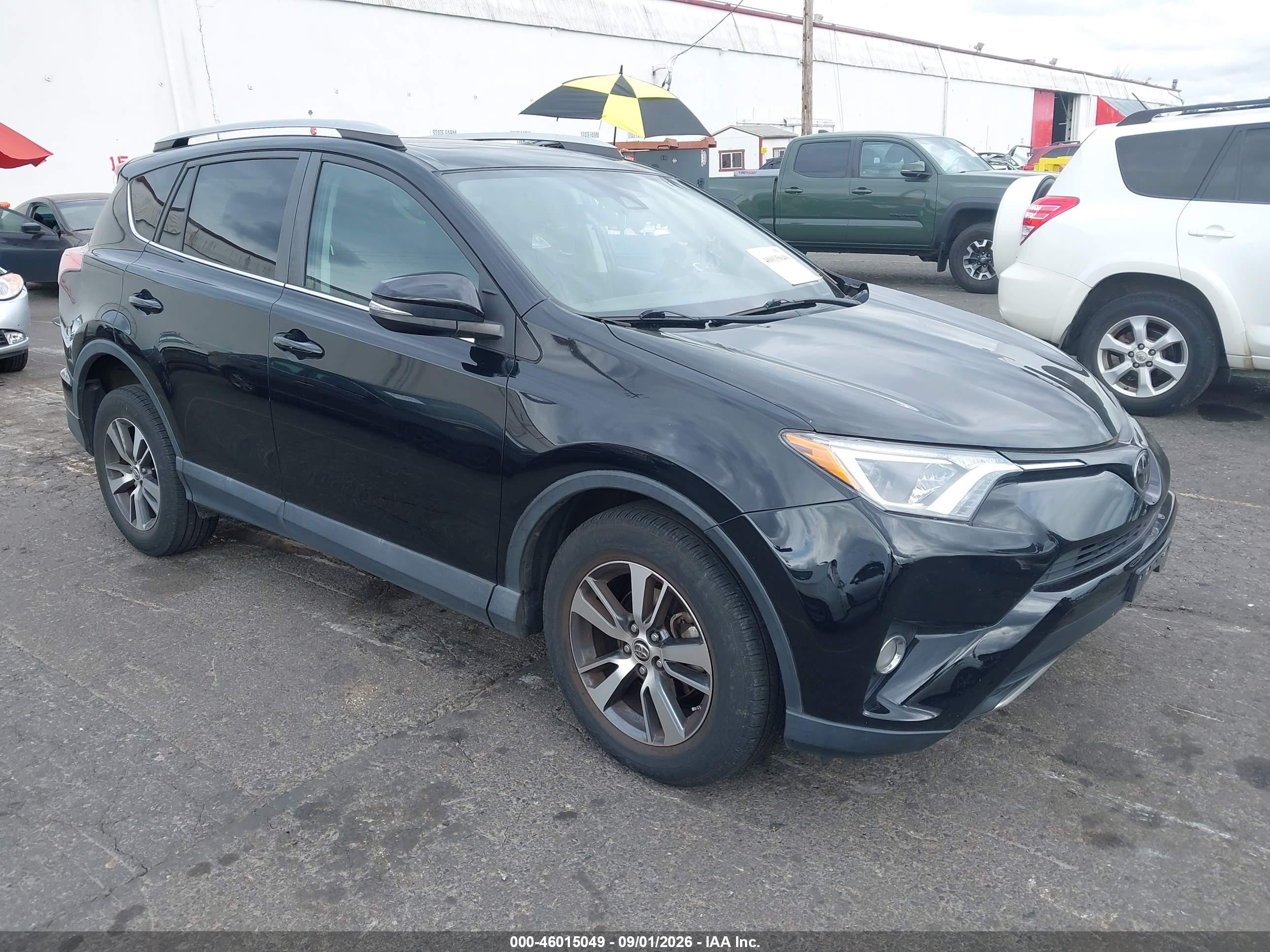 2017 Toyota Rav4 Xle Black vin: 2T3RFREVXHW657801