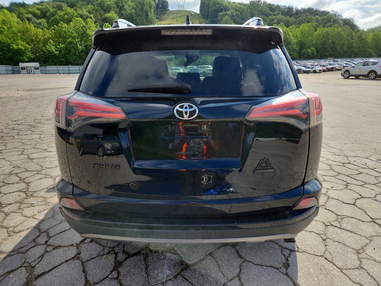 2018 Toyota Rav4 Adventure Черный vin: 2T3RFREVXJW747827