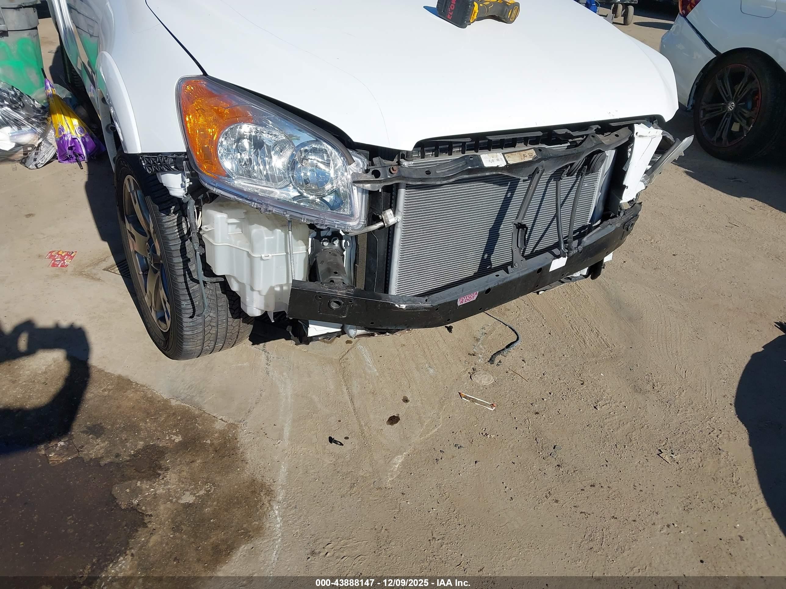 2011 Toyota Rav4 Sport V6 White vin: 2T3RK4DV0BW044447
