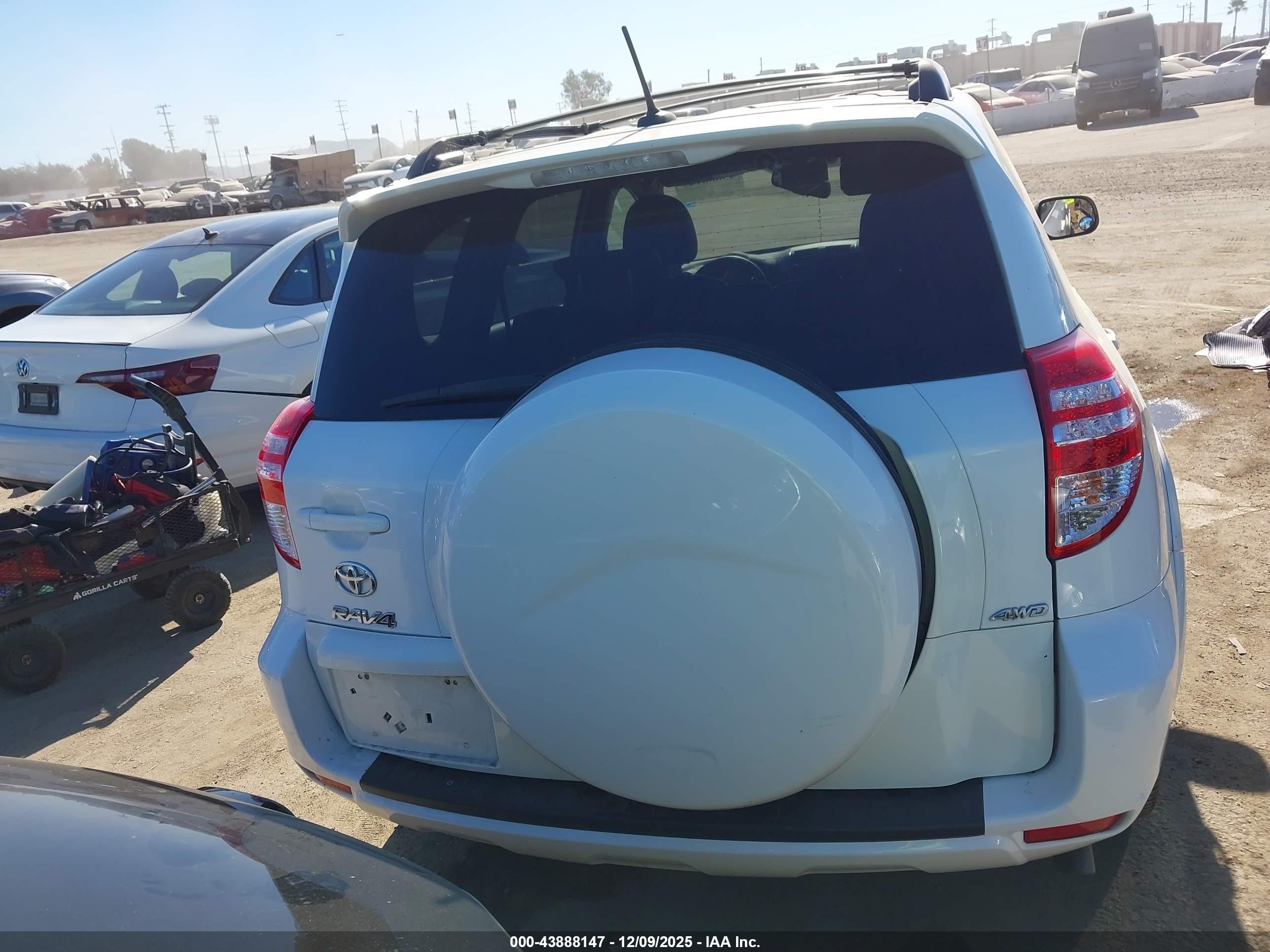 2011 Toyota Rav4 Sport V6 White vin: 2T3RK4DV0BW044447