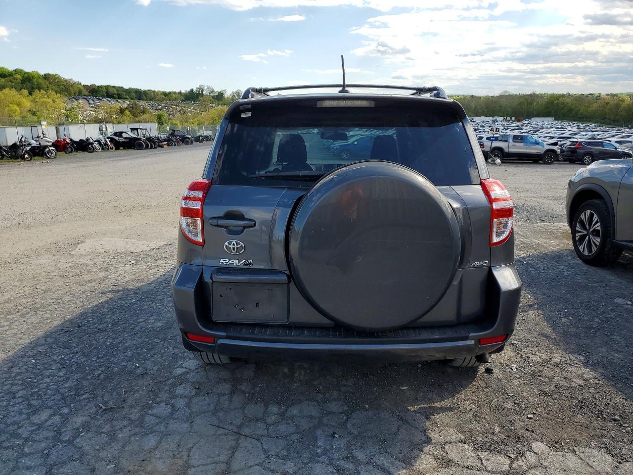 2012 Toyota Rav4 Gray vin: 2T3RK4DV2CW070873