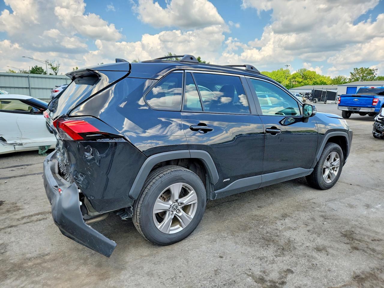 2025 Toyota Rav4 Hybrid Xle Black vin: 2T3RWRFV0SW261074