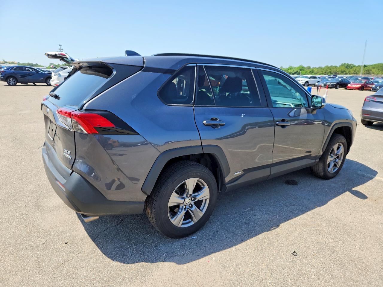2024 Toyota Rav4 Hybrid Xle Charcoal vin: 2T3RWRFV3RW210906