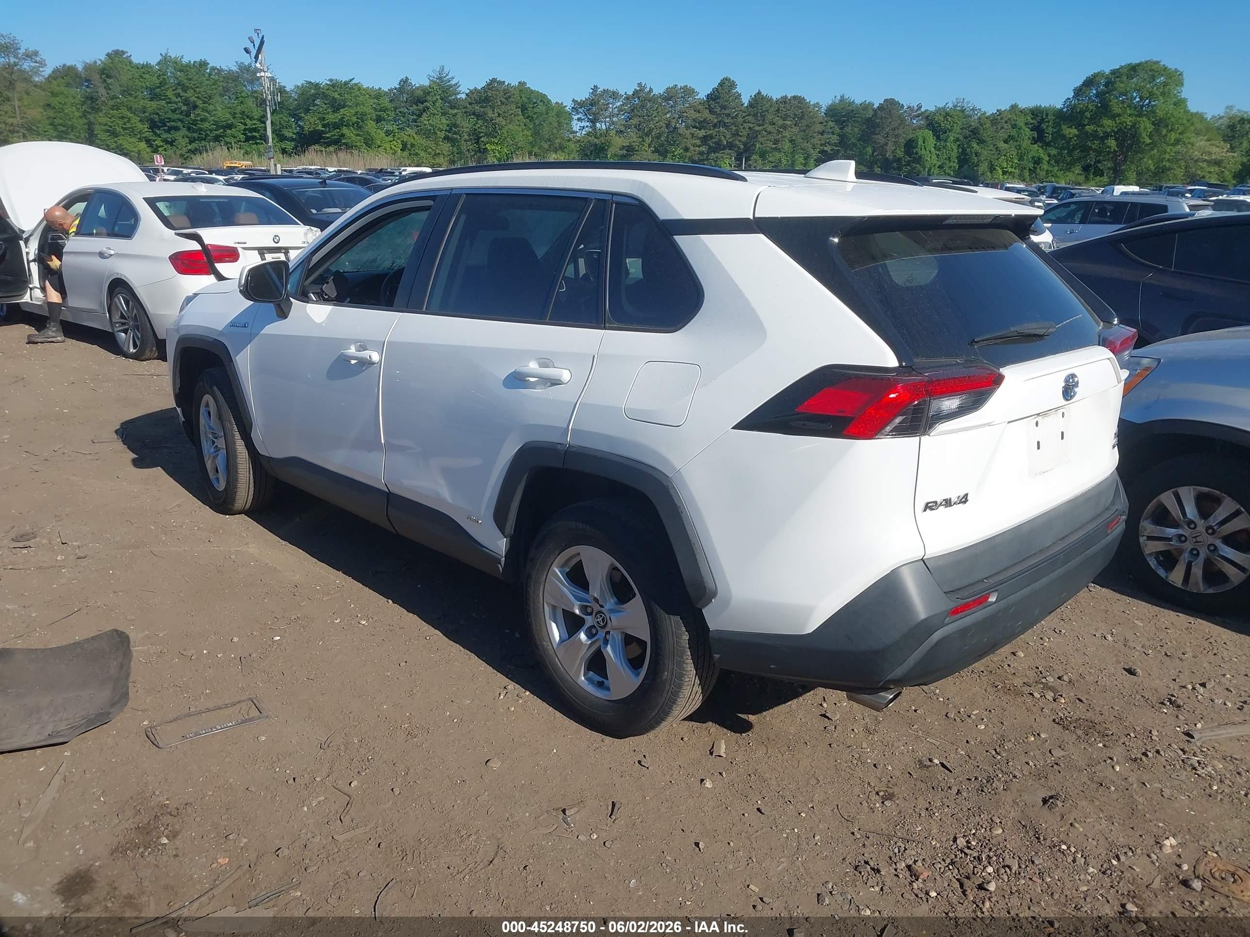 2020 Toyota Rav4 Hybrid Xle Белый vin: 2T3RWRFV4LW093764