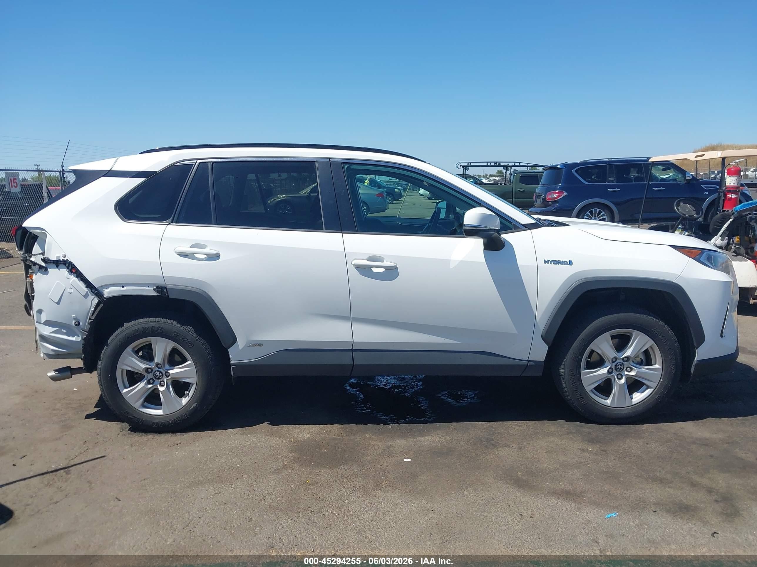 2019 Toyota Rav4 Hybrid Xle Белый vin: 2T3RWRFV5KW025388