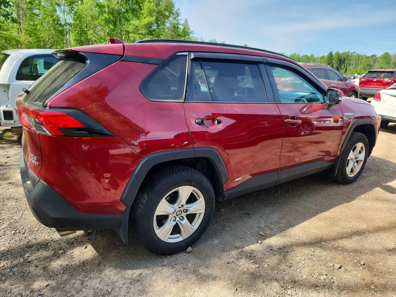 2021 Toyota Rav4 Xle Красный vin: 2T3RWRFV9MW107319