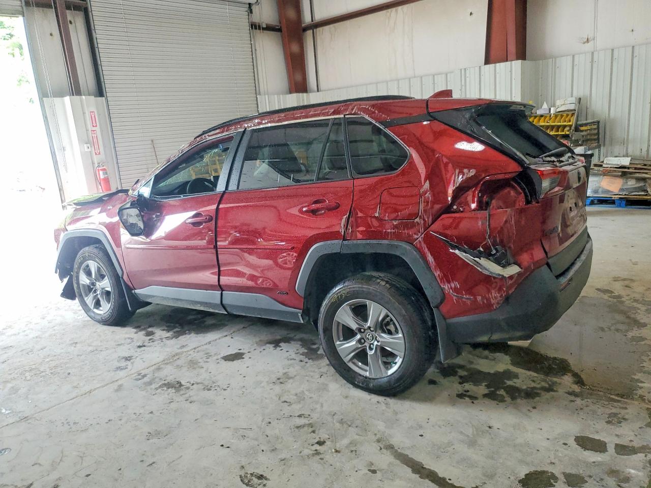 2025 Toyota Rav4 Hybrid Xle Maroon vin: 2T3RWRFV9SW294896