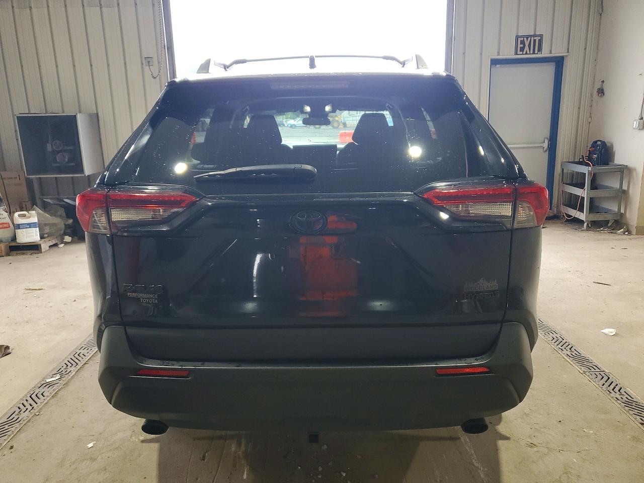 2024 Toyota Rav4 Woodland Edition Черный vin: 2T3UWRFV0RW230931