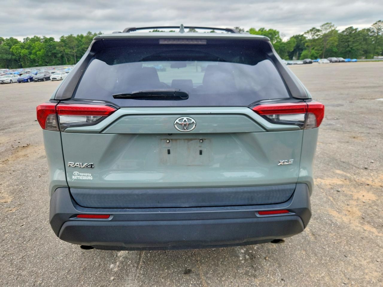 2020 Toyota Rav4 Xle Green vin: 2T3W1RFV0LW074775