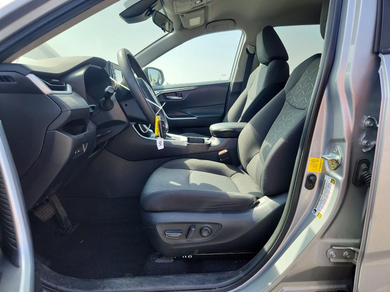 2020 Toyota Rav4 Xle Silver vin: 2T3W1RFV0LW096663