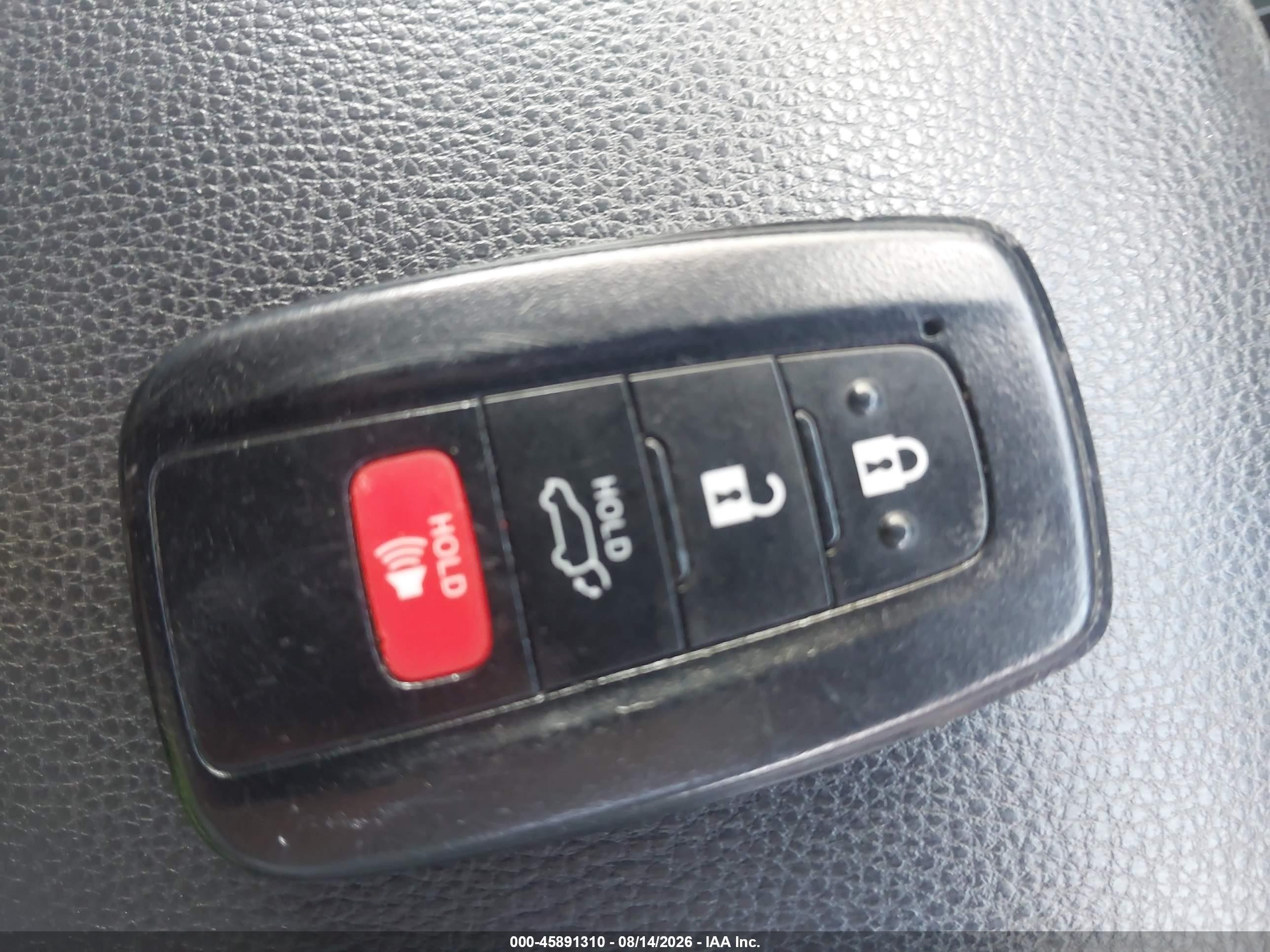 2021 Toyota Rav4 Xle Silver vin: 2T3W1RFV0MC112038