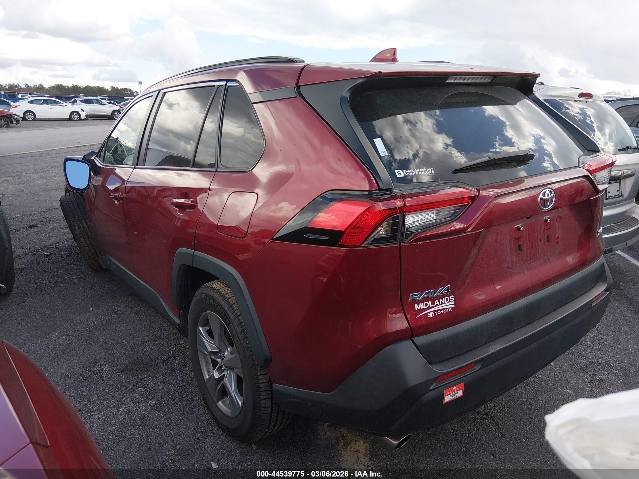 2022 Toyota Rav4 Xle Красный vin: 2T3W1RFV0NW192666