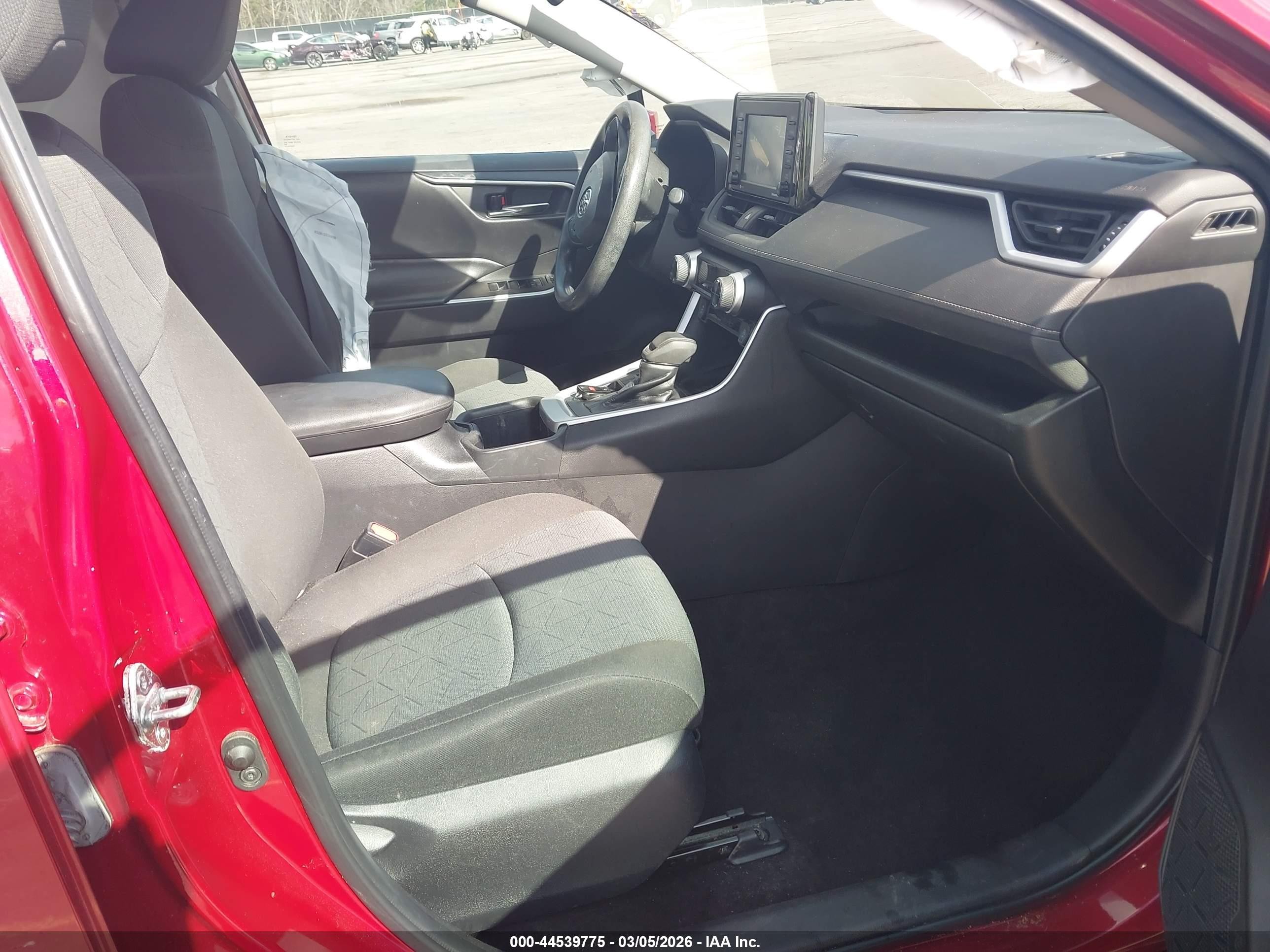 2022 Toyota Rav4 Xle Красный vin: 2T3W1RFV0NW192666