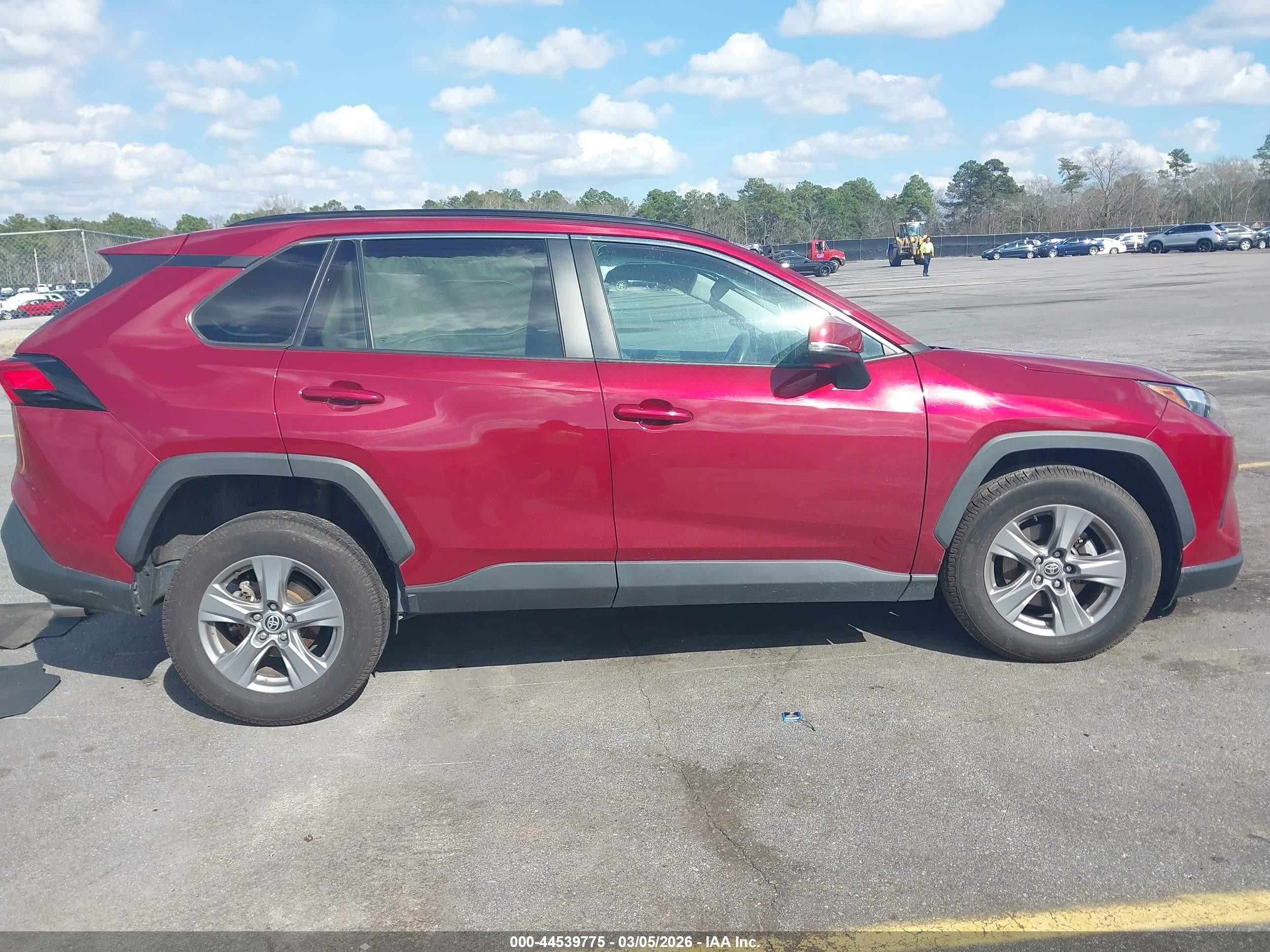 2022 Toyota Rav4 Xle Красный vin: 2T3W1RFV0NW192666