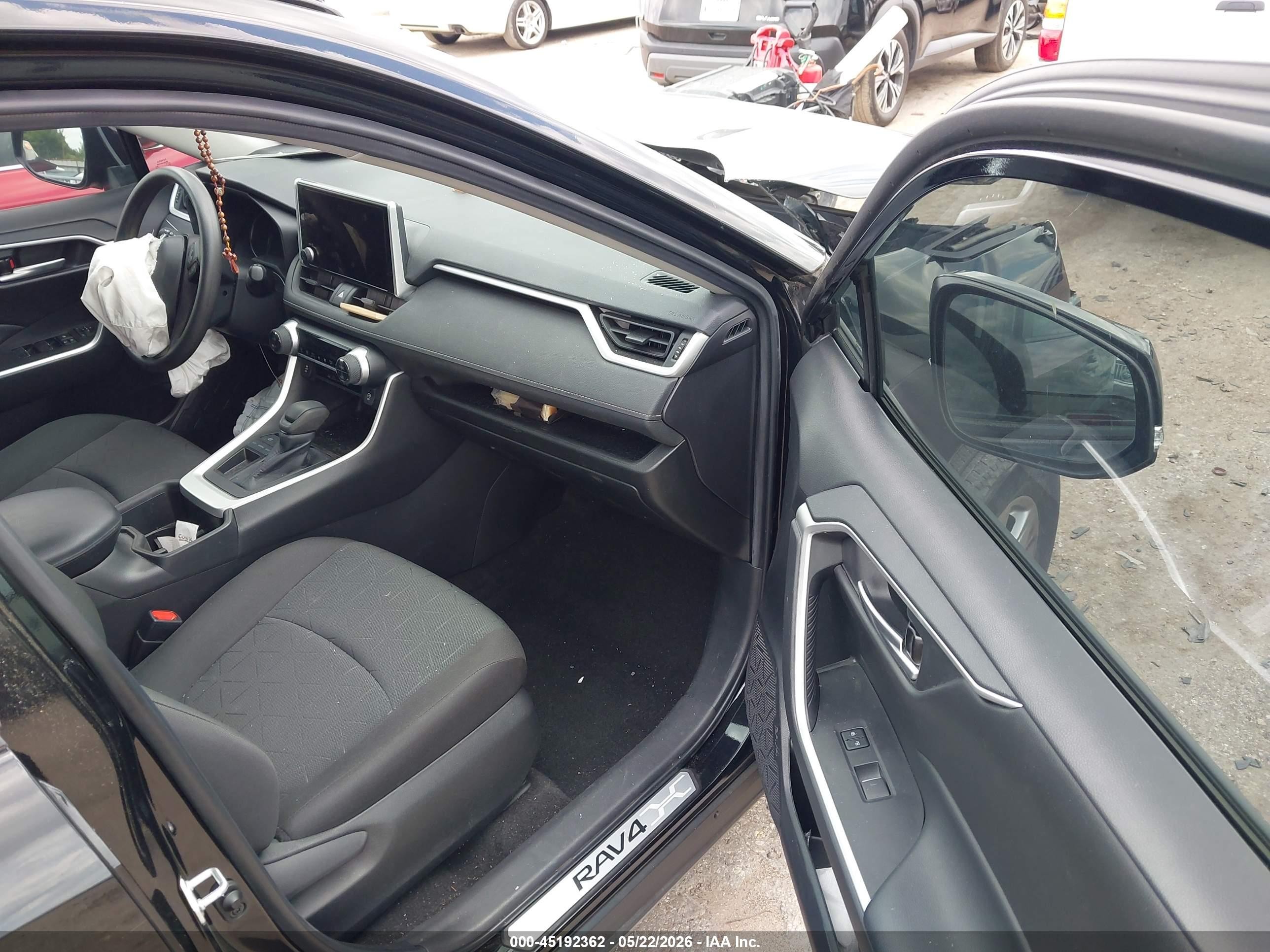 2023 Toyota Rav4 Xle Black vin: 2T3W1RFV0PC250067
