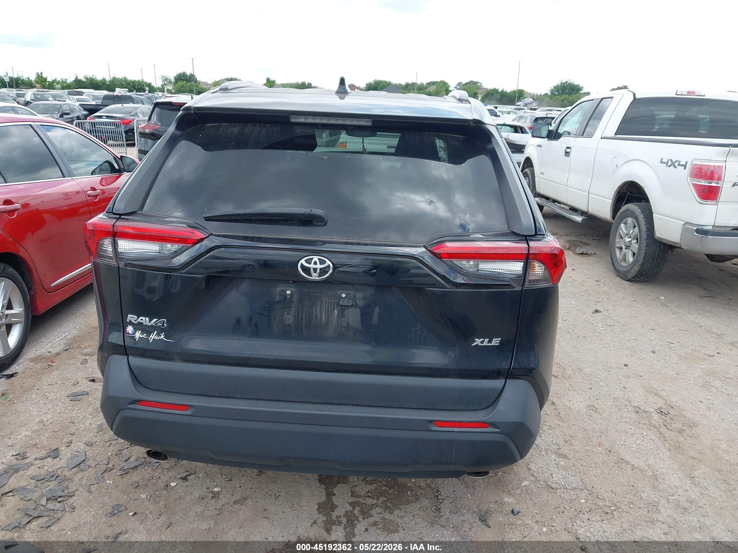 2023 Toyota Rav4 Xle Black vin: 2T3W1RFV0PC250067