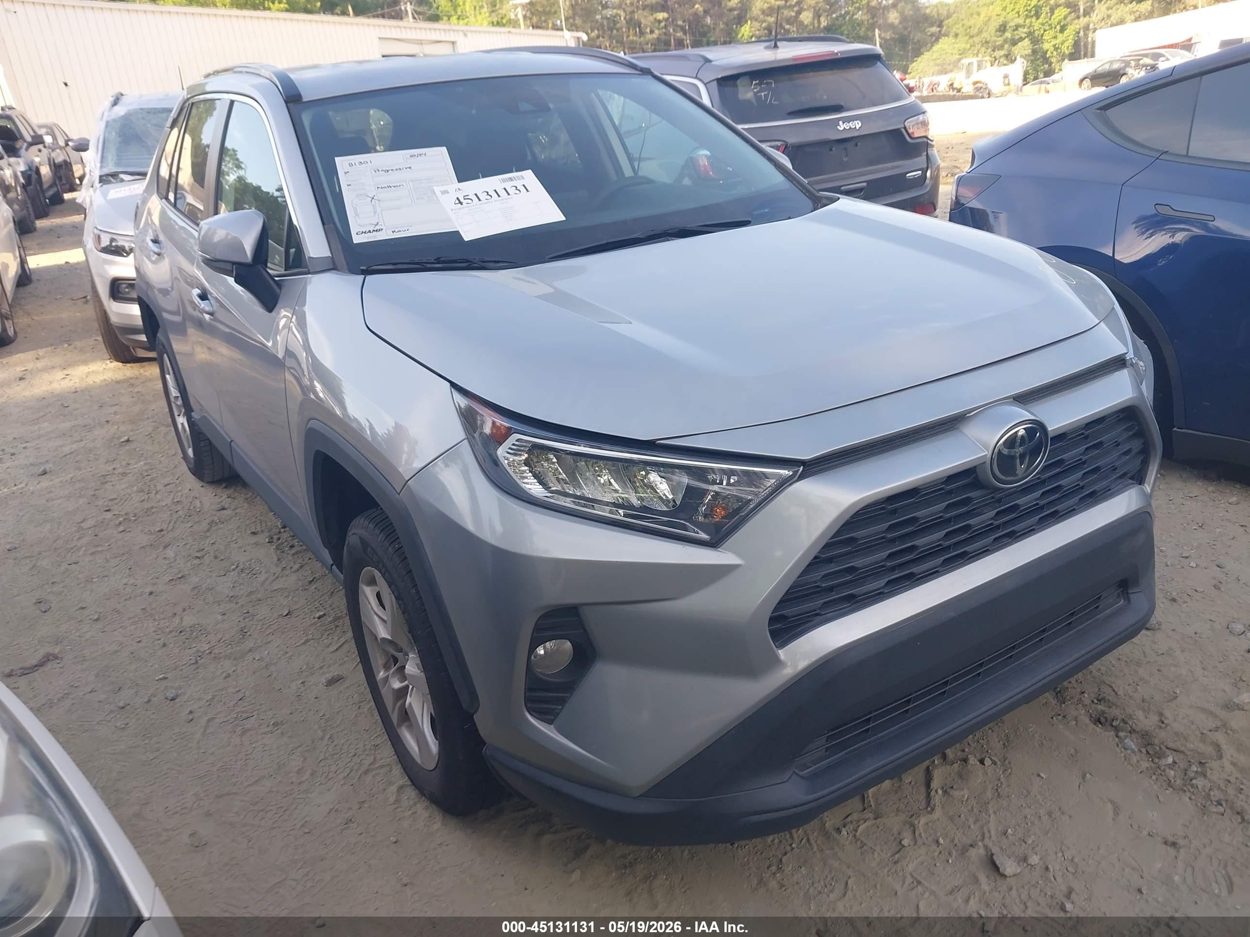 2021 Toyota Rav4 Xle Silver vin: 2T3W1RFV1MC163838
