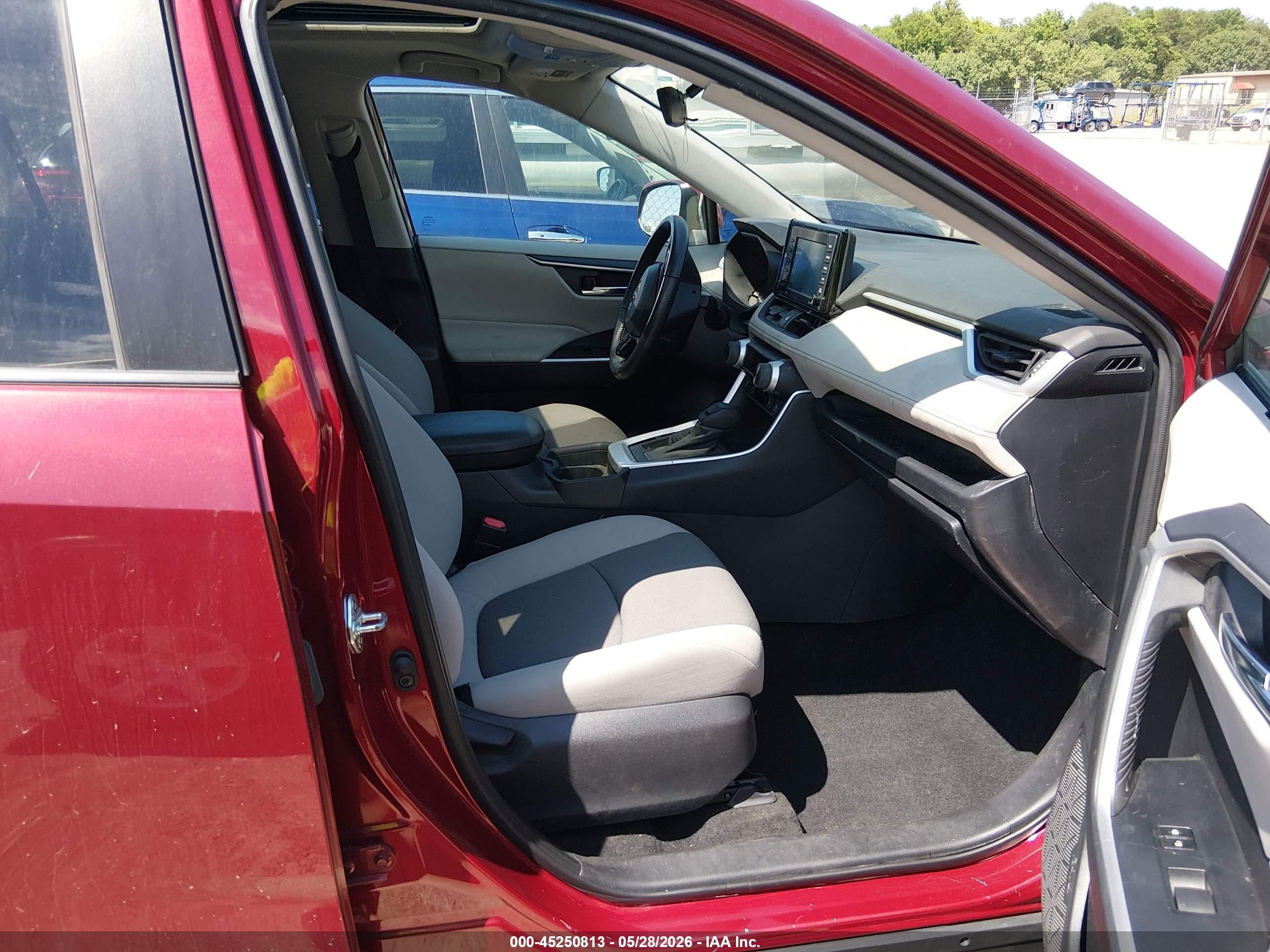 2021 Toyota Rav4 Xle Бордовый vin: 2T3W1RFV1MW127663