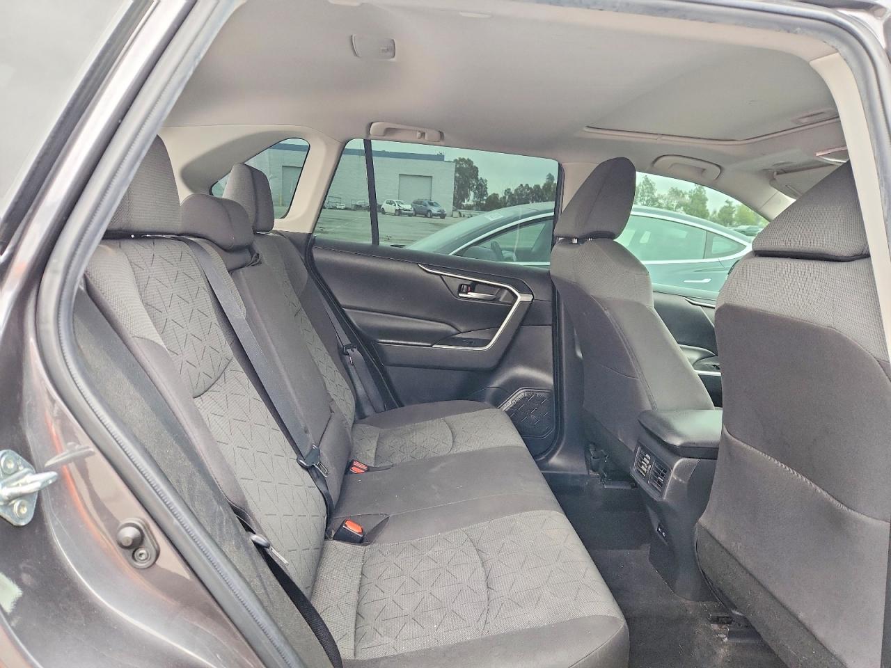 2022 Toyota Rav4 Xle Gray vin: 2T3W1RFV1NC184920