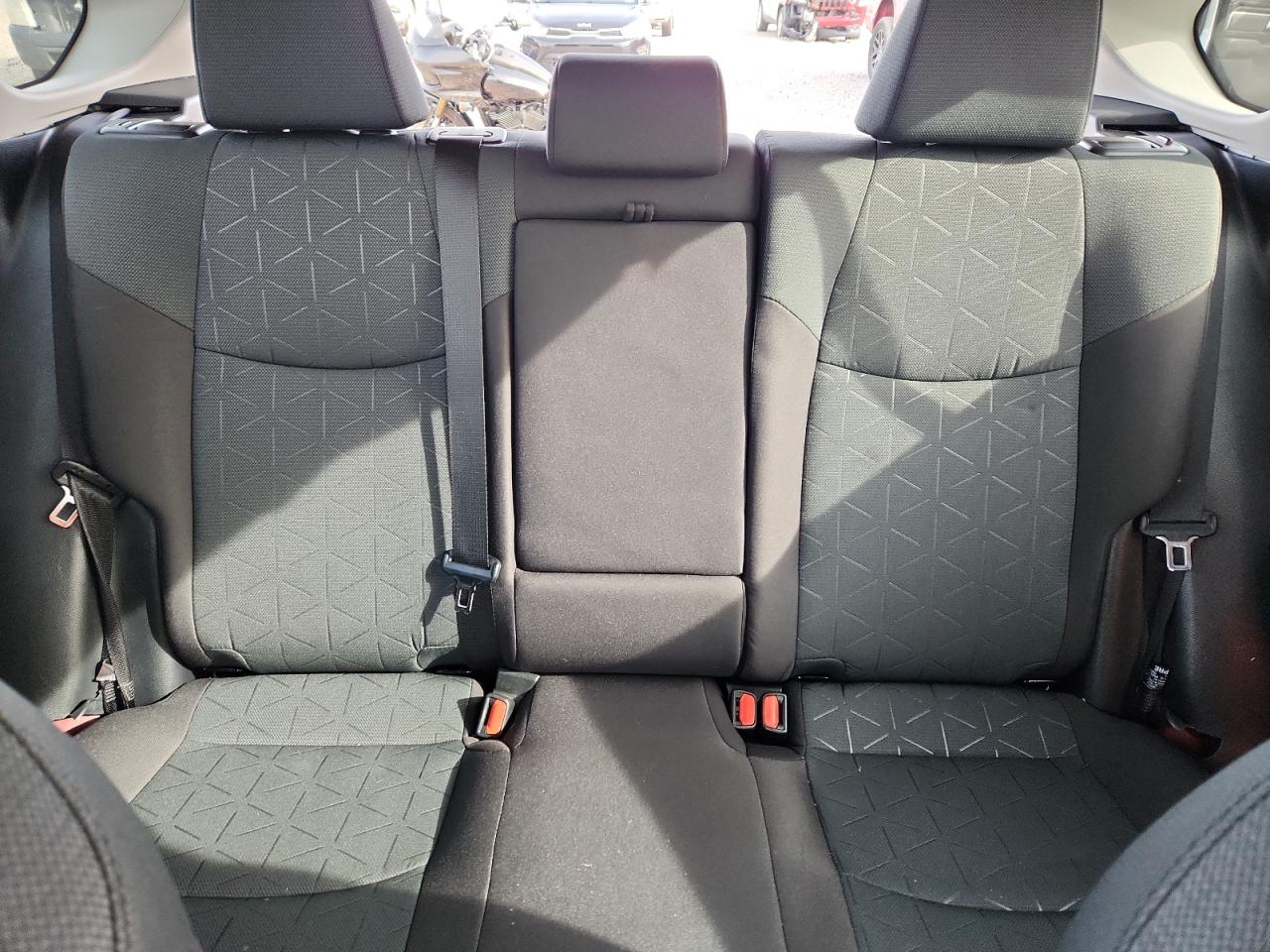 2025 Toyota Rav4 Xle Red vin: 2T3W1RFV1SW435302