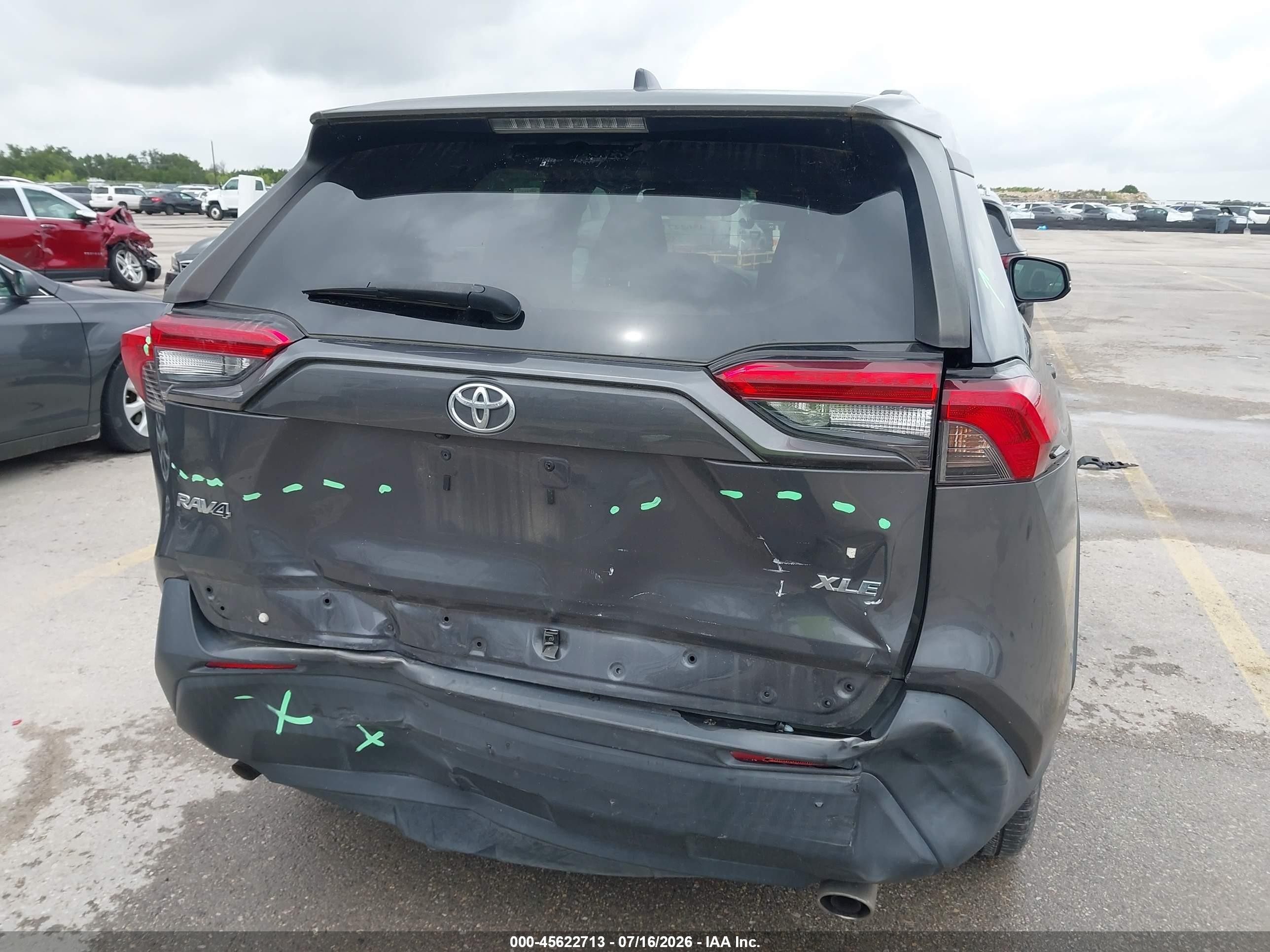 2019 Toyota Rav4 Xle Gray vin: 2T3W1RFV2KW014480
