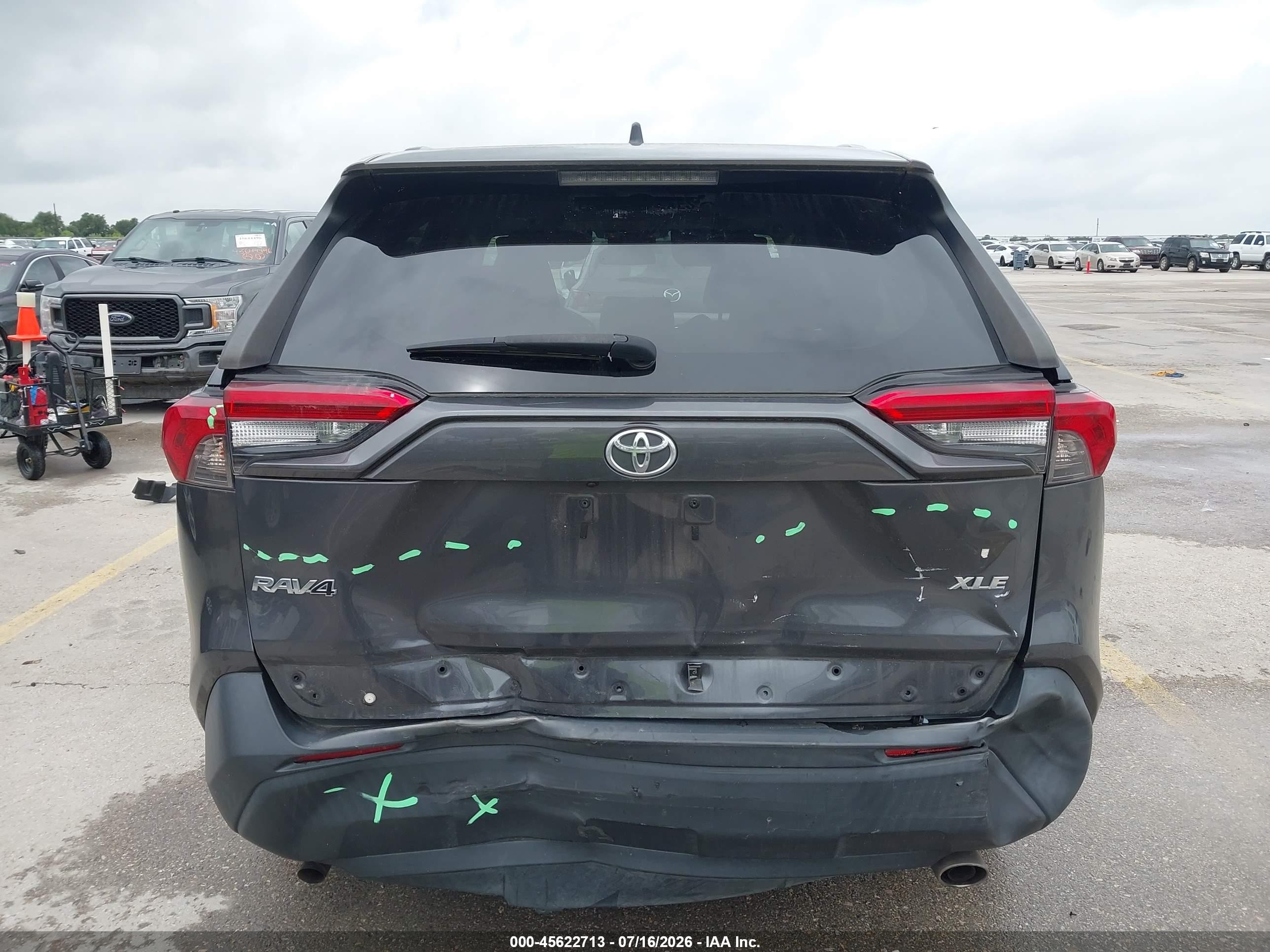 2019 Toyota Rav4 Xle Gray vin: 2T3W1RFV2KW014480