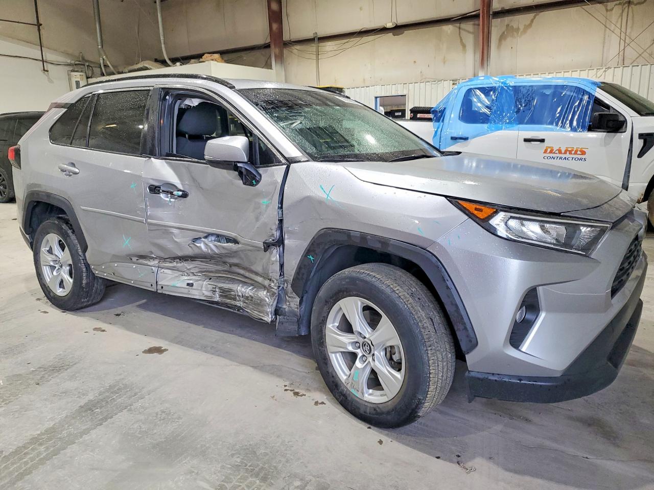 2020 Toyota Rav4 Xle Silver vin: 2T3W1RFV2LC066386