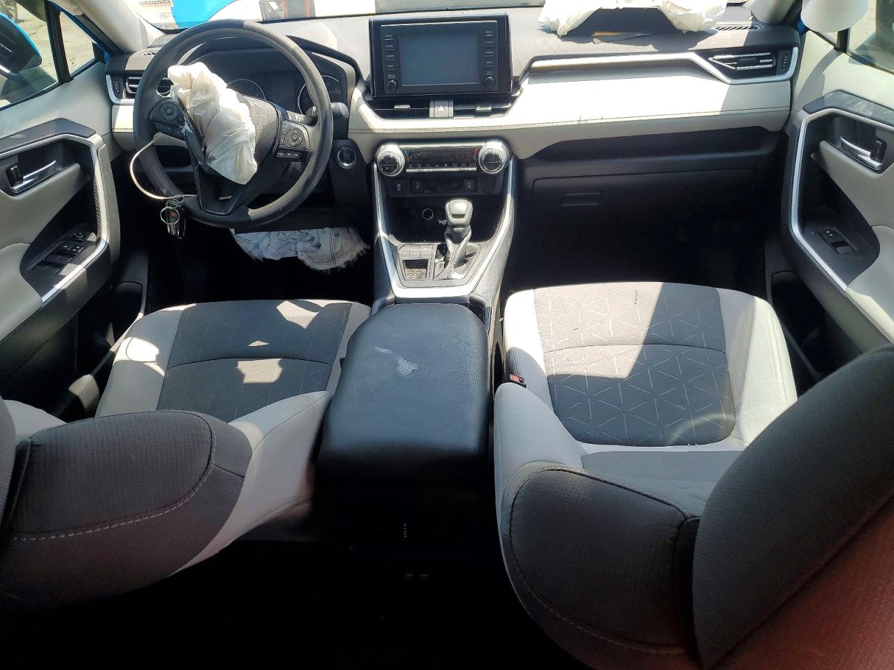 2019 Toyota Rav4 Xle Turquoise vin: 2T3W1RFV3KW007442